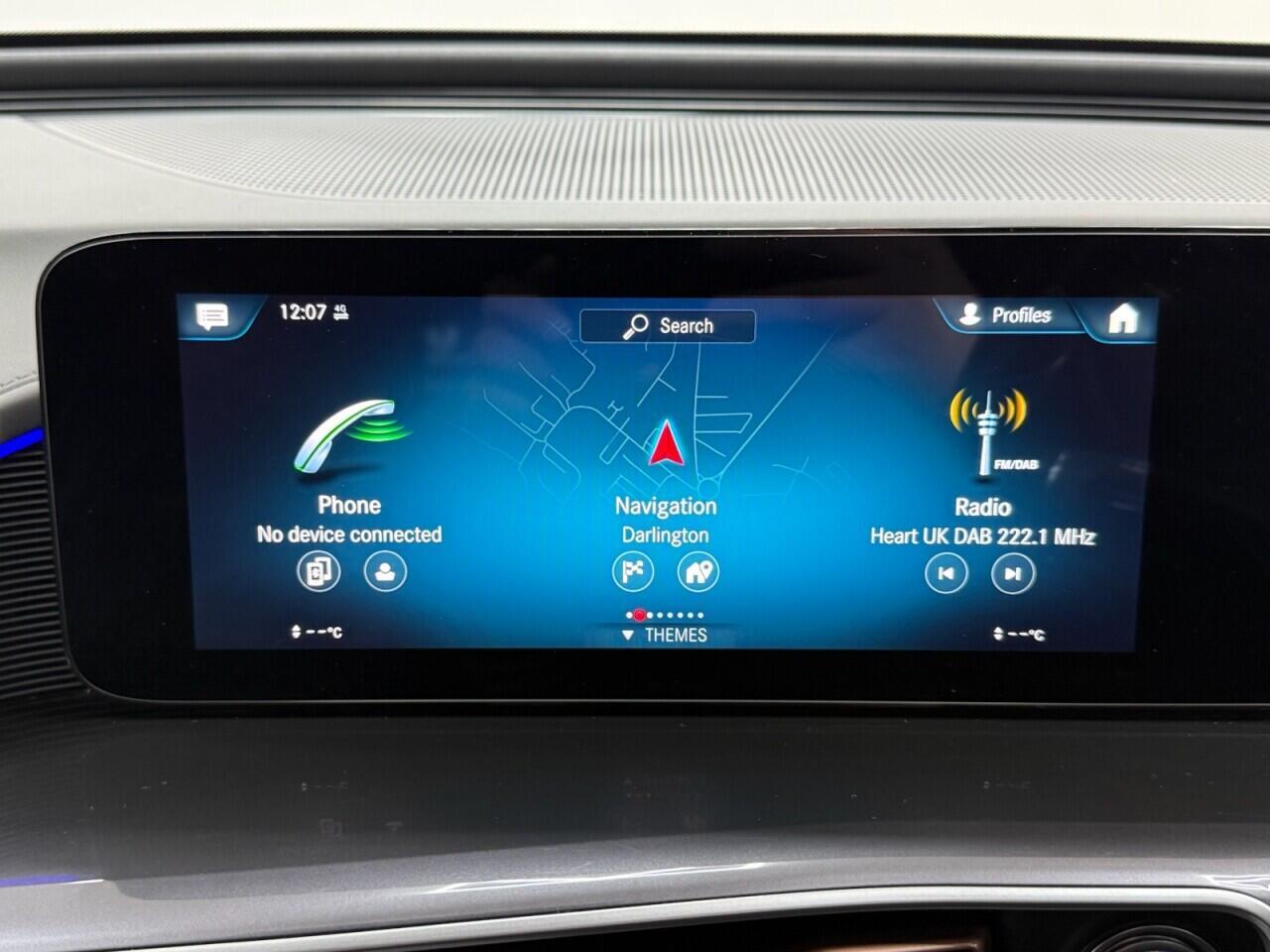 Mercedes Eqc - Image 24