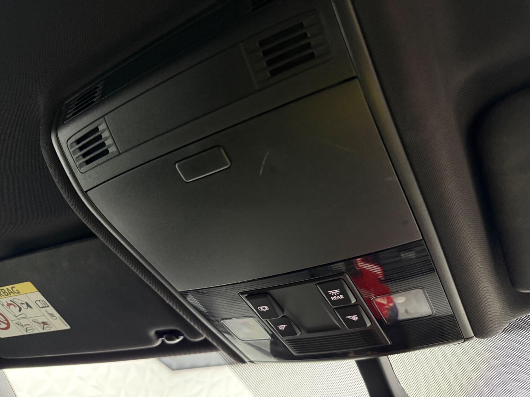 Volkswagen Golf - Image 43