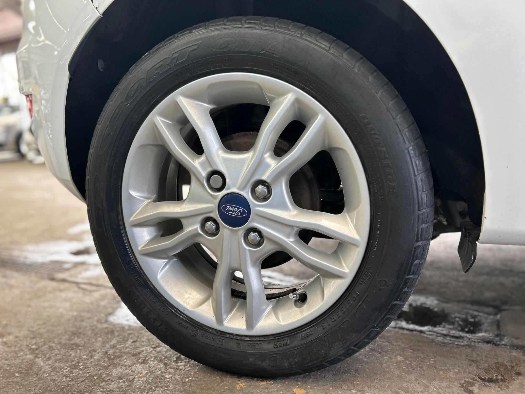 Ford Fiesta - Image 31