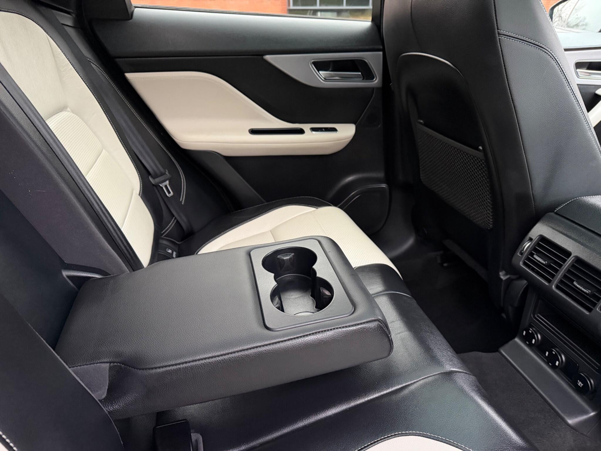 Jaguar F-Pace - Image 60