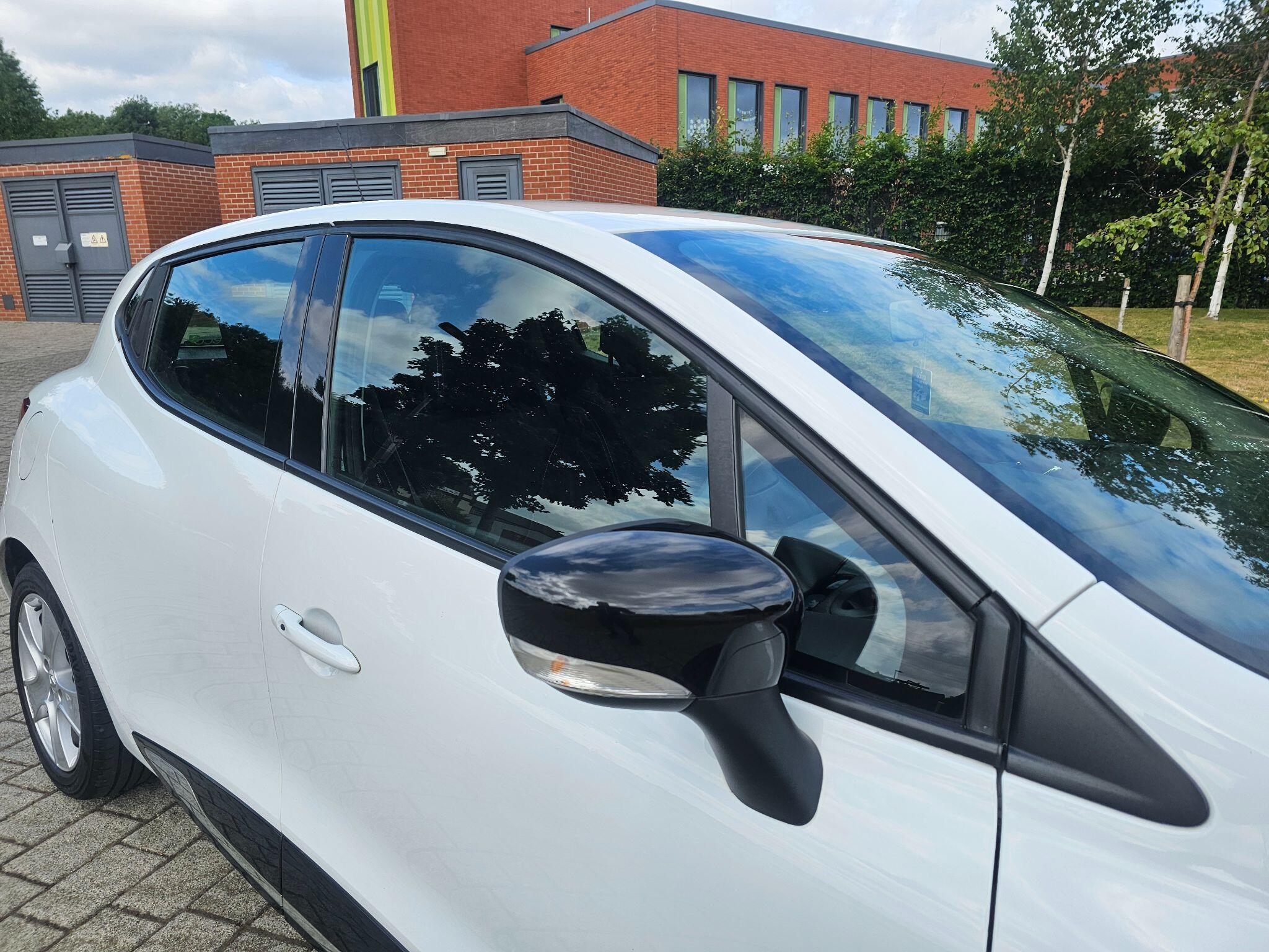 Renault Clio - Image 6