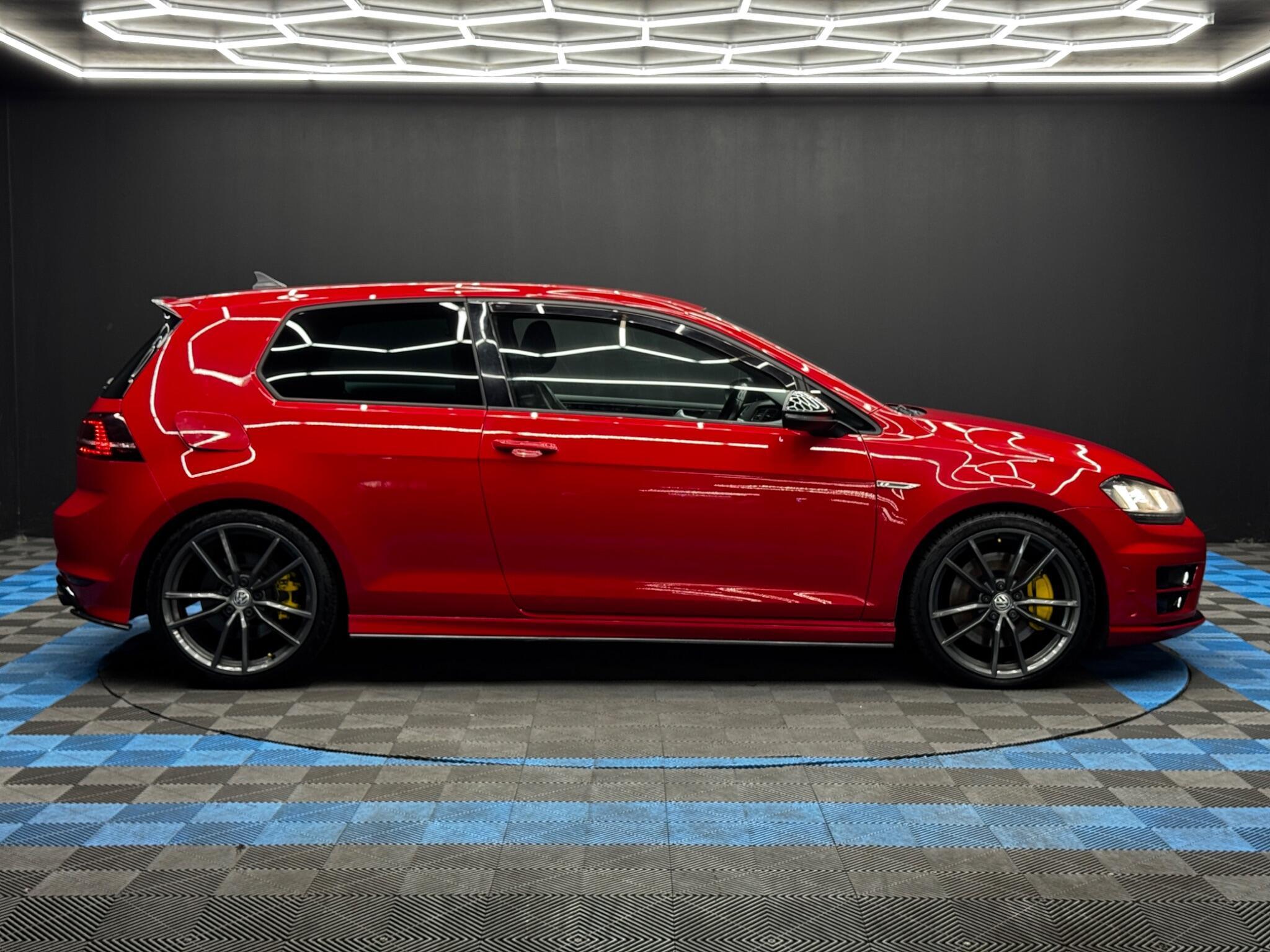 Volkswagen Golf - Image 4