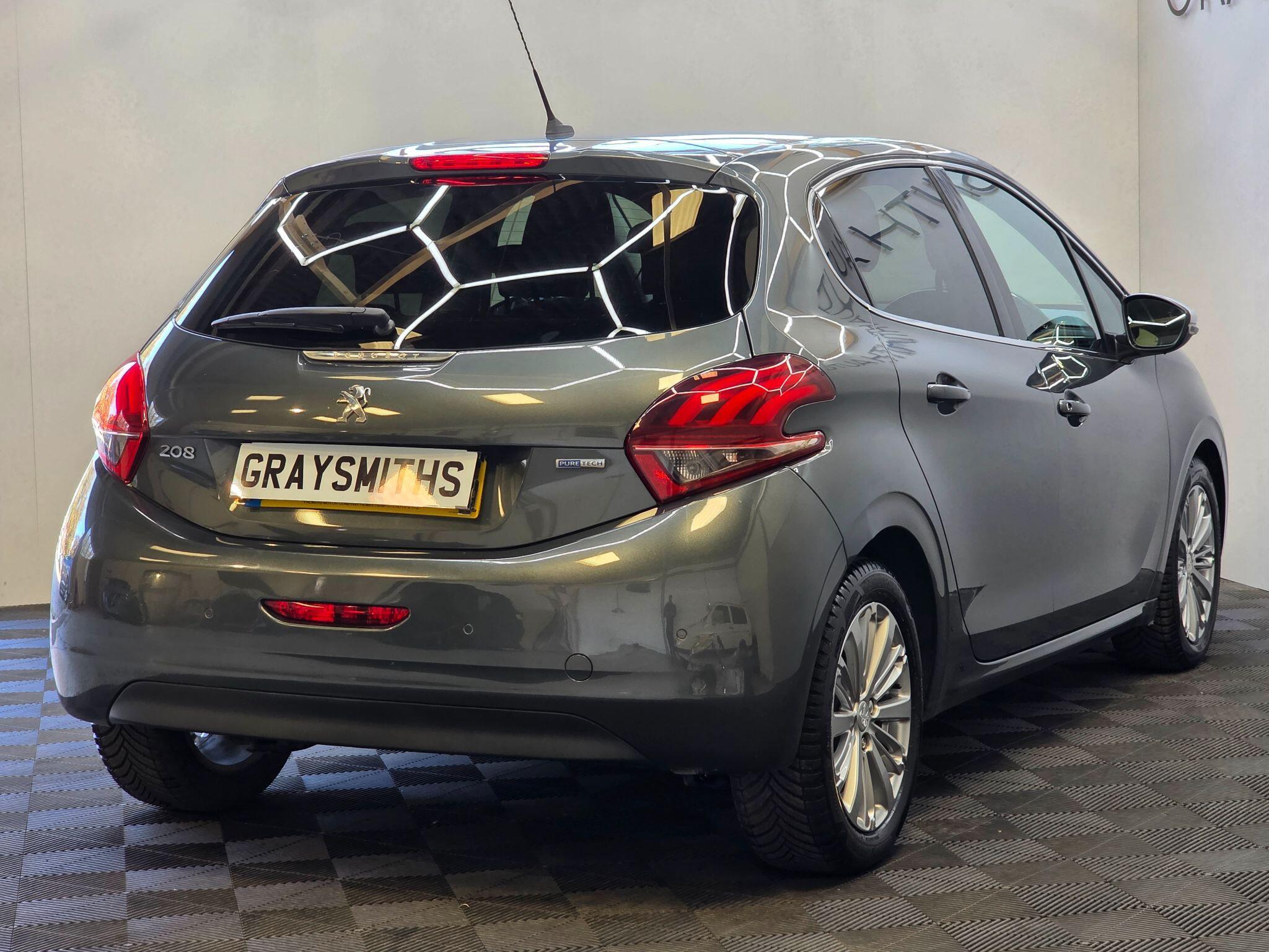 Peugeot 208 - Image 6