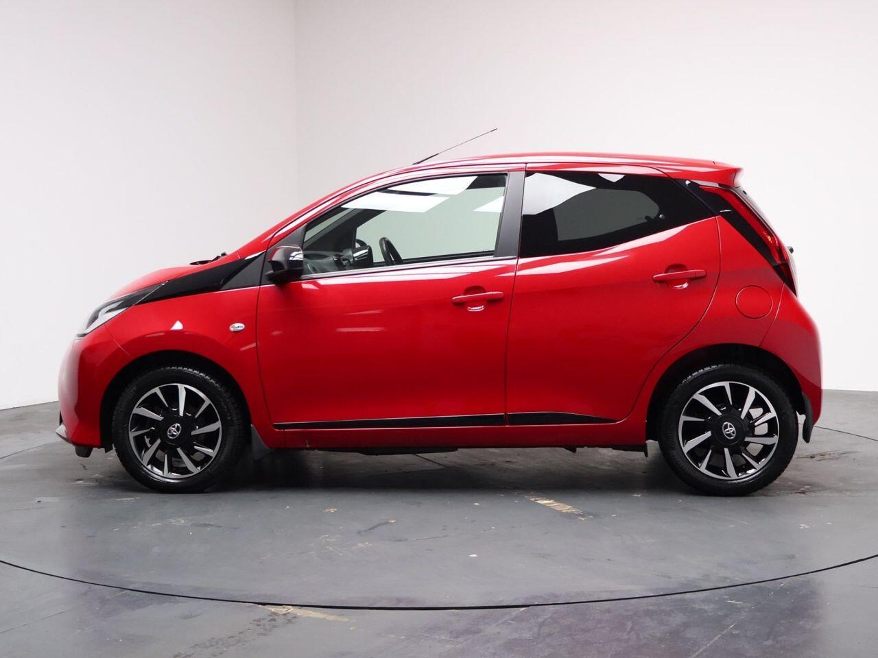 Toyota Aygo - Image 13