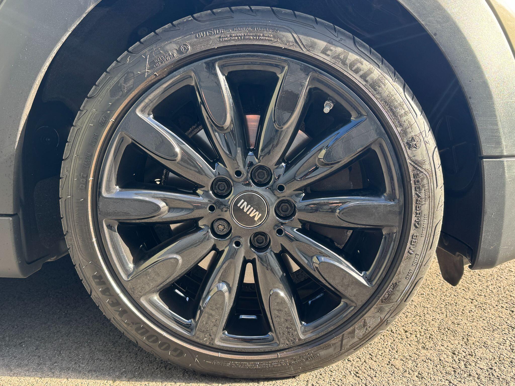 MINI Hatch - Image 31