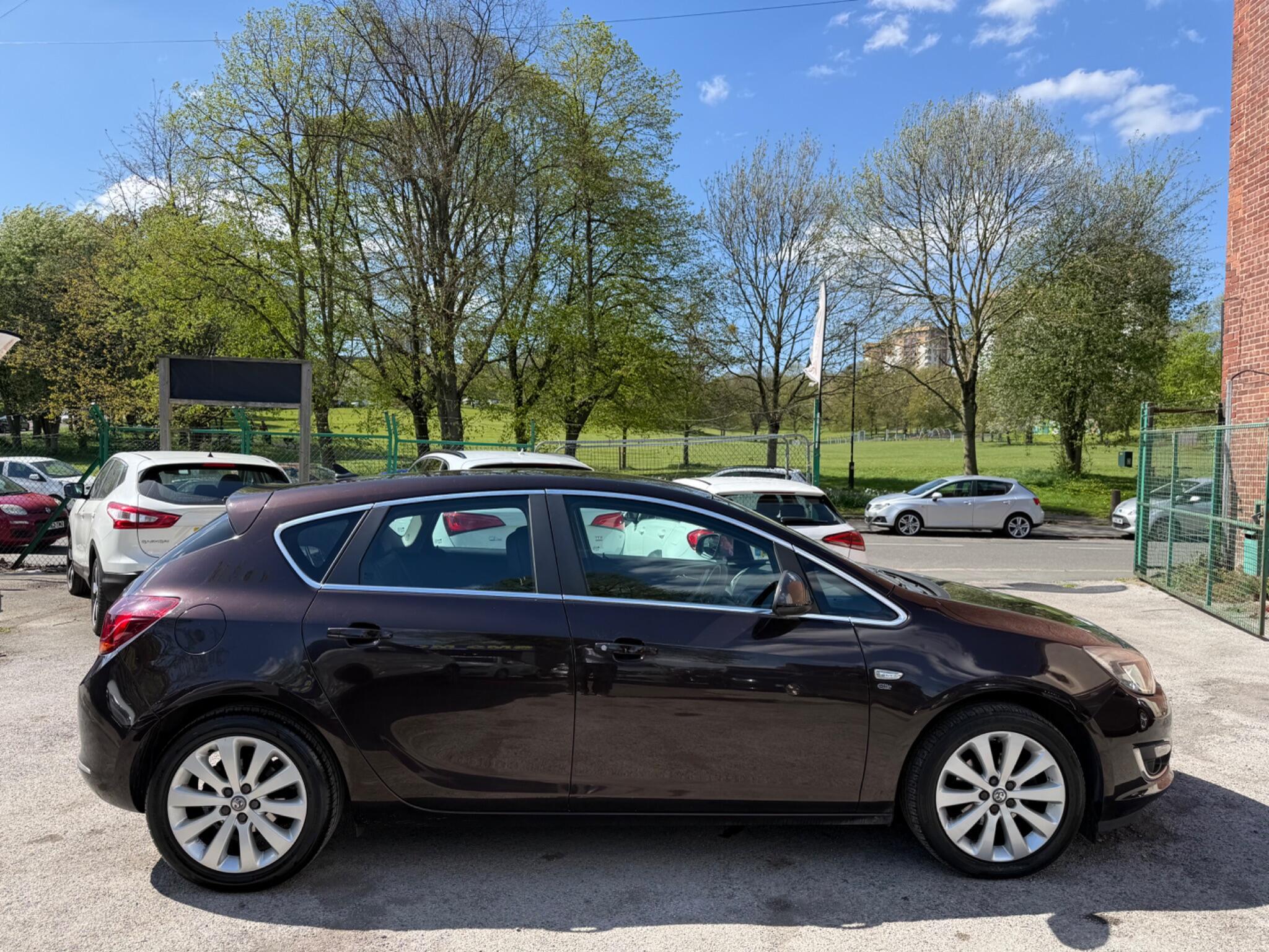 Vauxhall Astra - Image 8