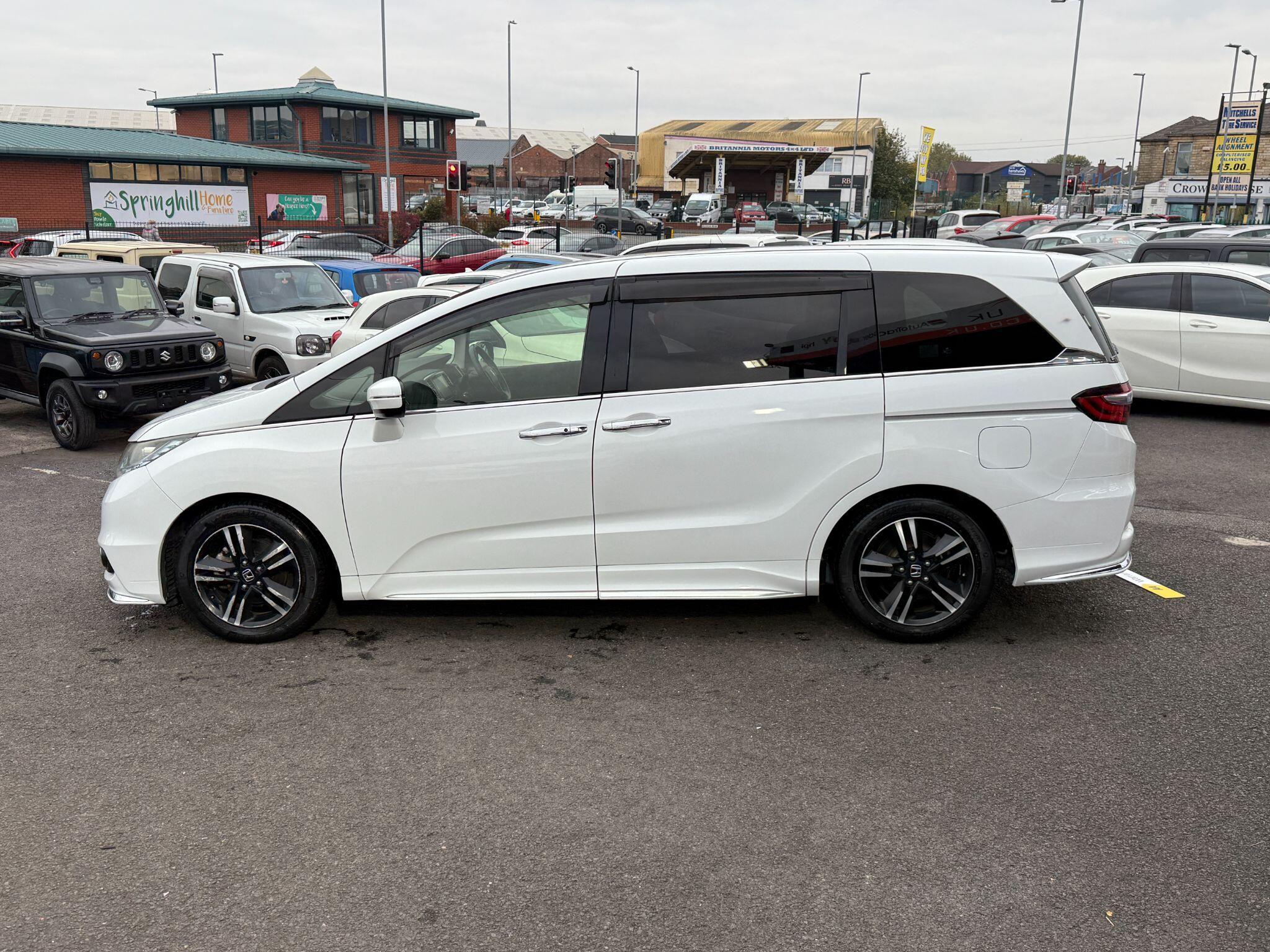 Honda Odyssey - Image 15