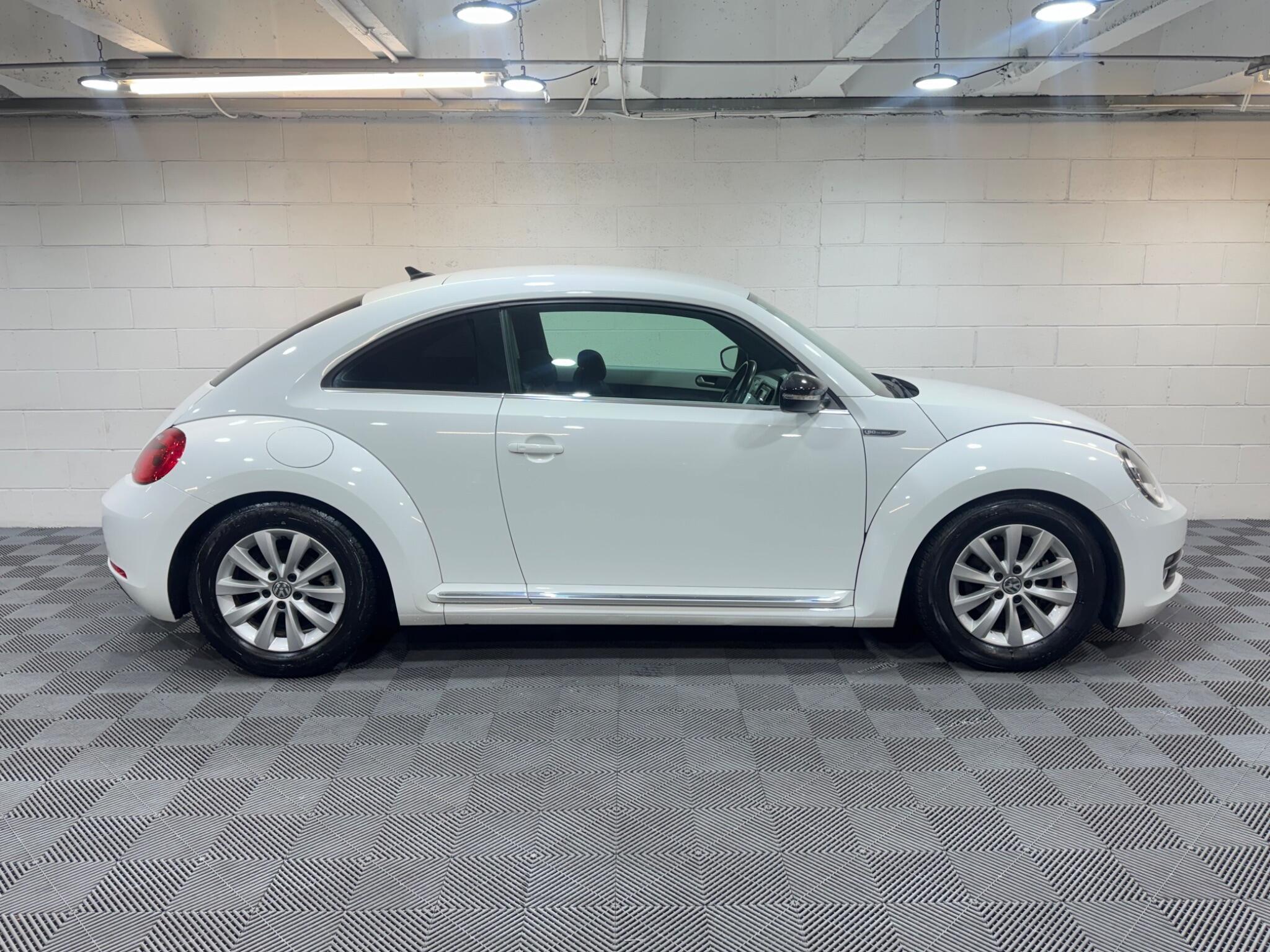 Volkswagen Beetle - Image 5