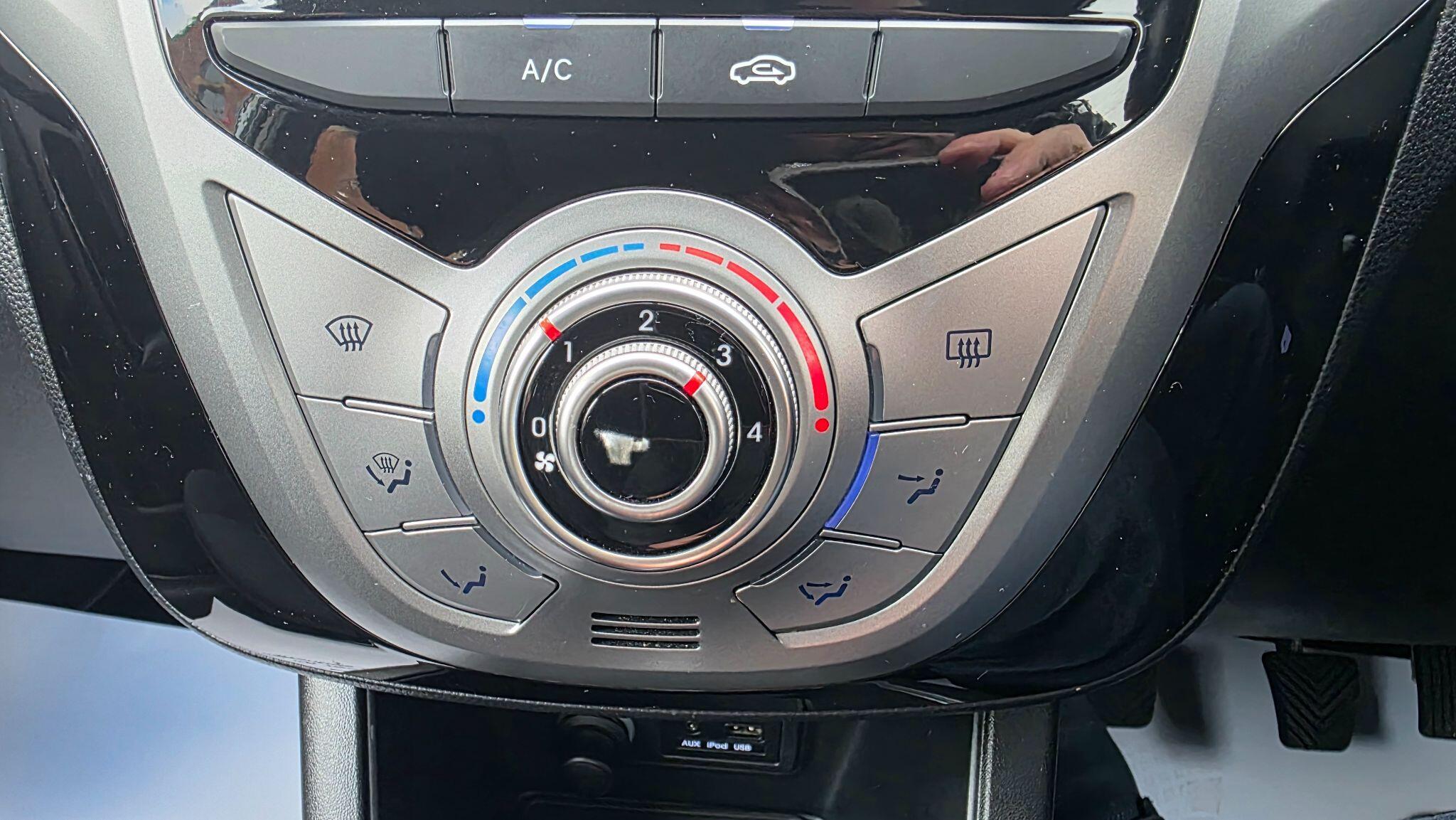 Hyundai ix20 - Image 31