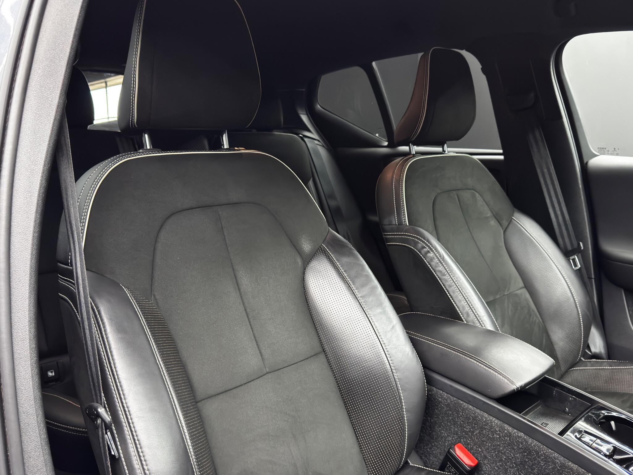 Volvo XC40 - Image 12