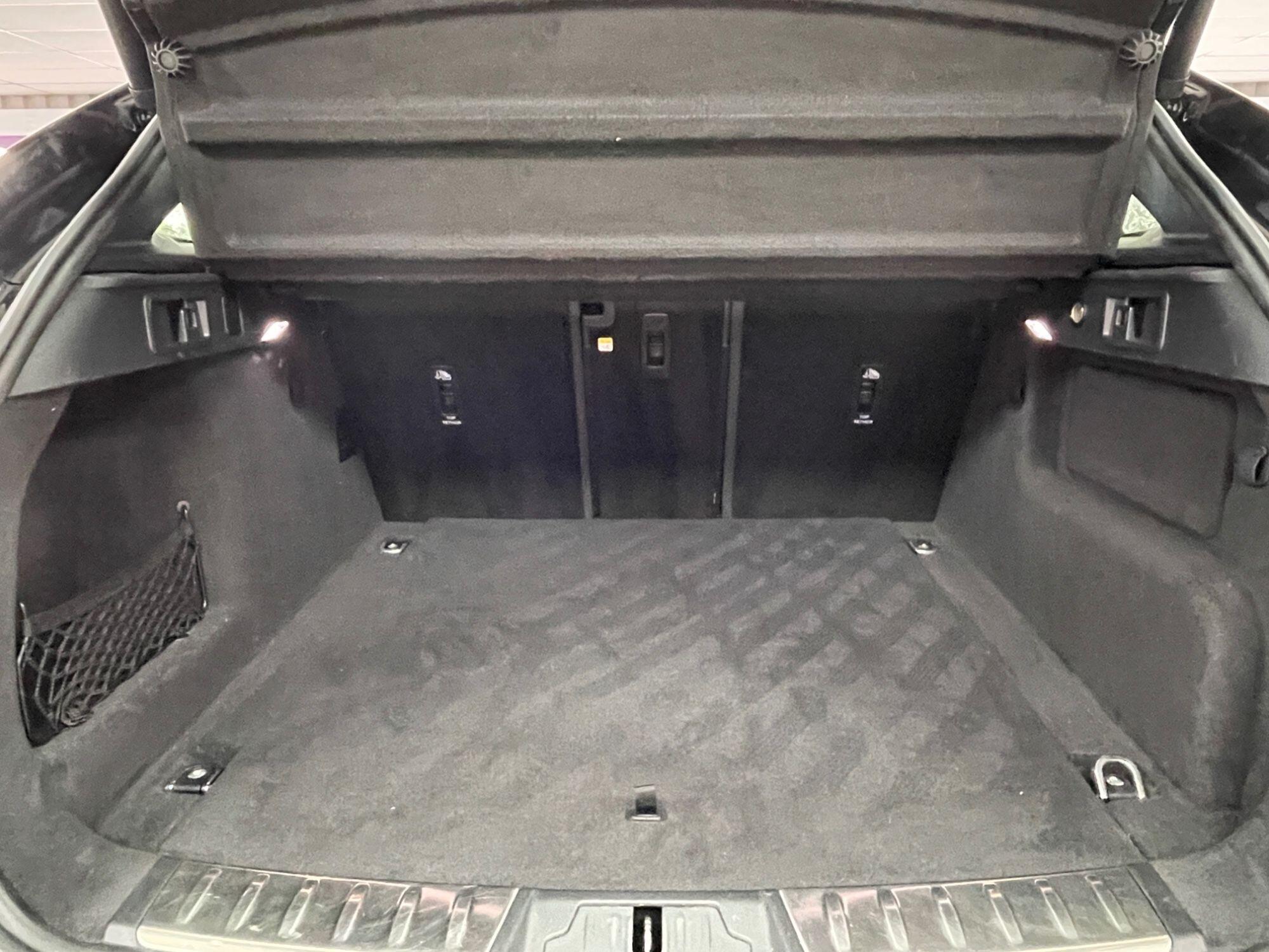 Jaguar F-Pace - Image 18