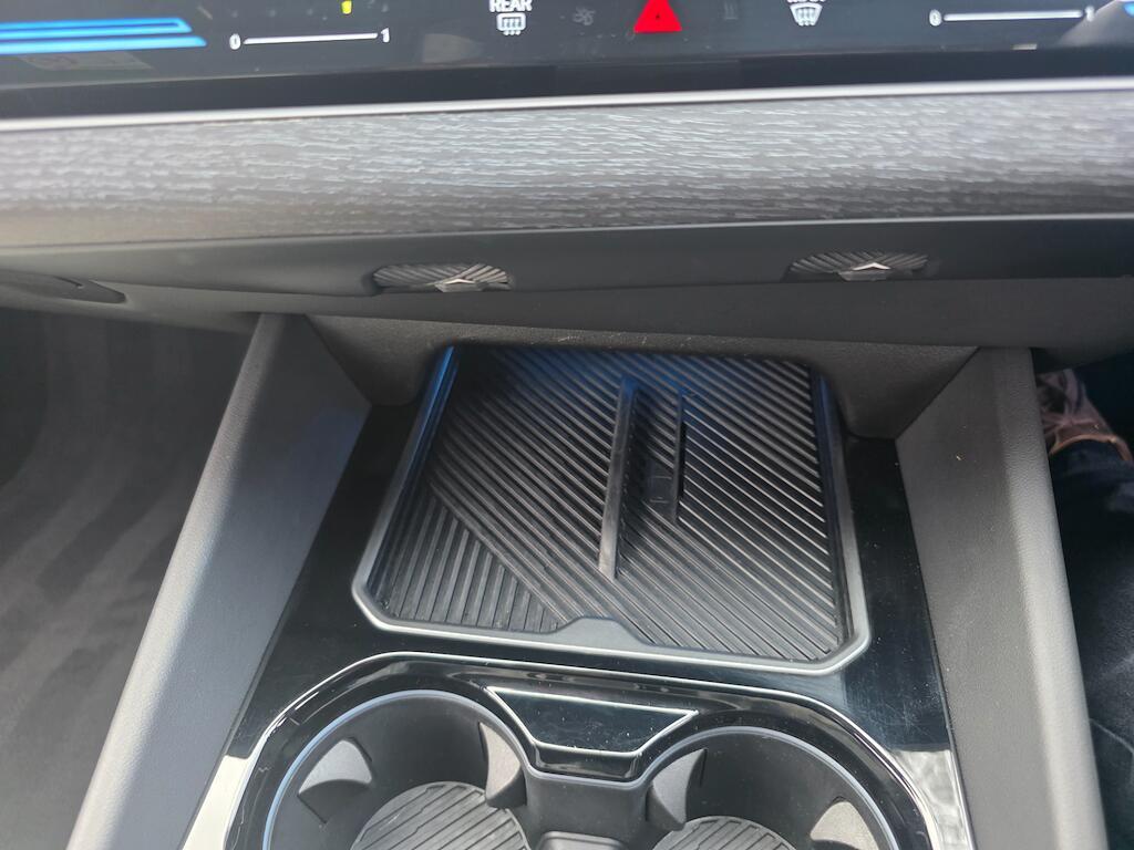 BMW 5 Series - Image 30