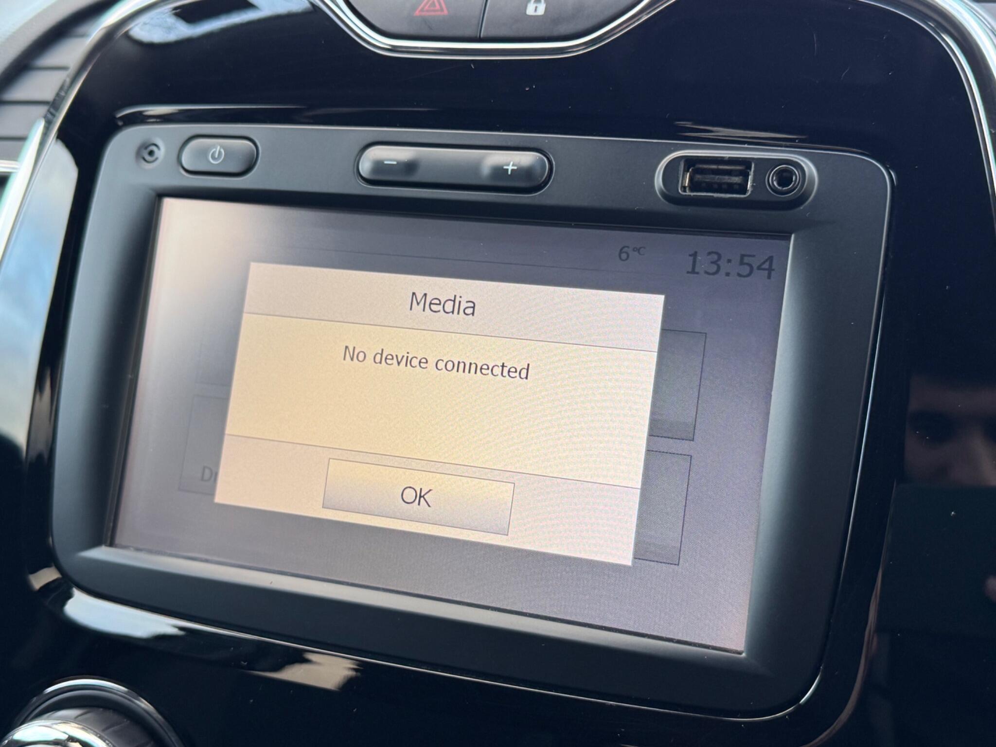 Renault Captur - Image 21