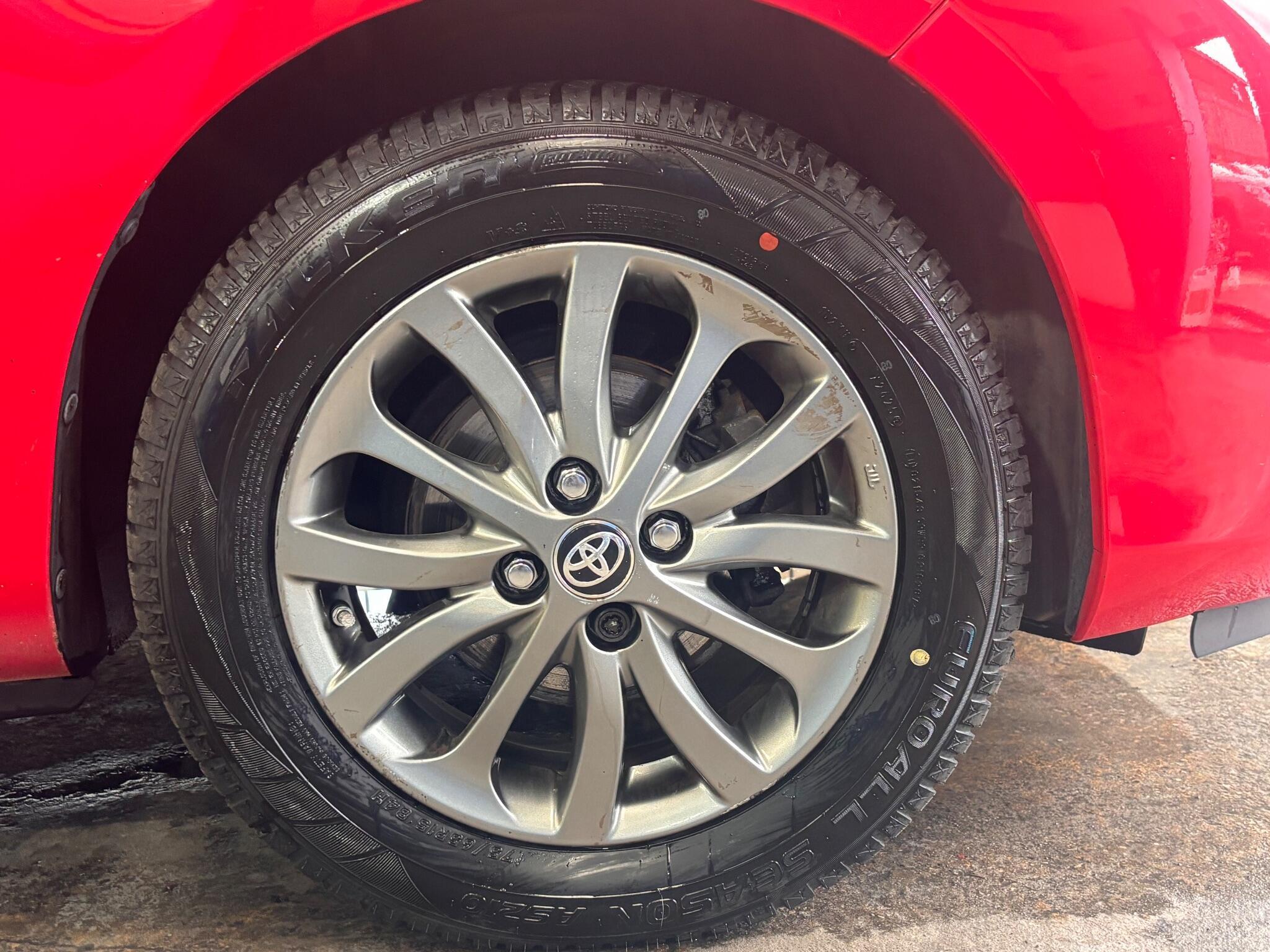 Toyota Yaris - Image 14