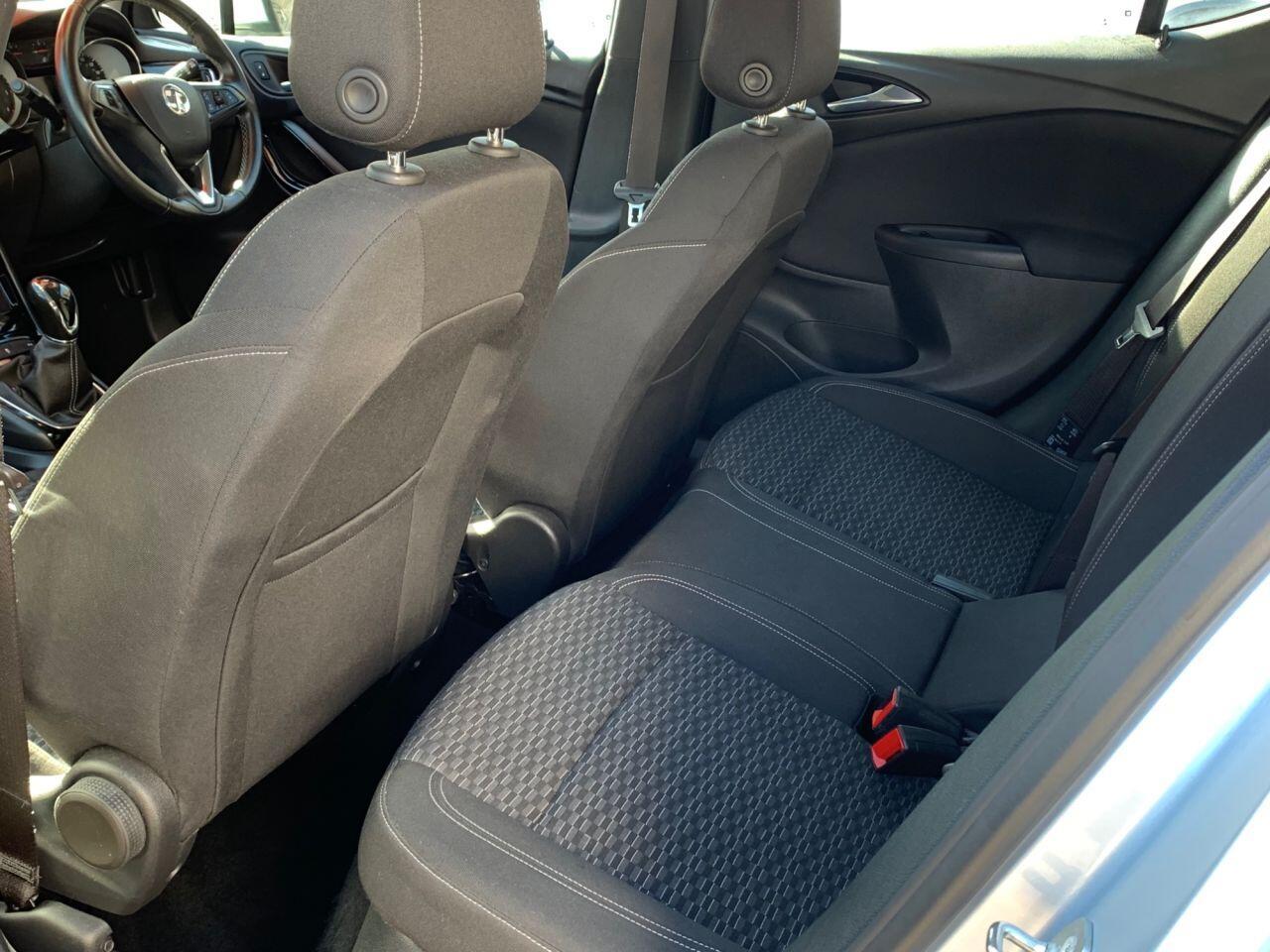 Vauxhall Astra - Image 17