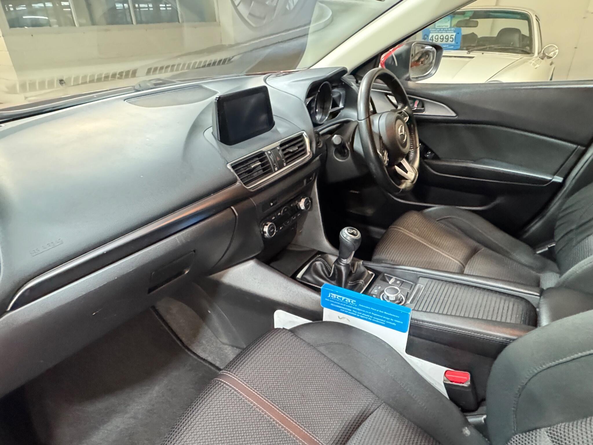 Mazda MAZDA3 - Image 10