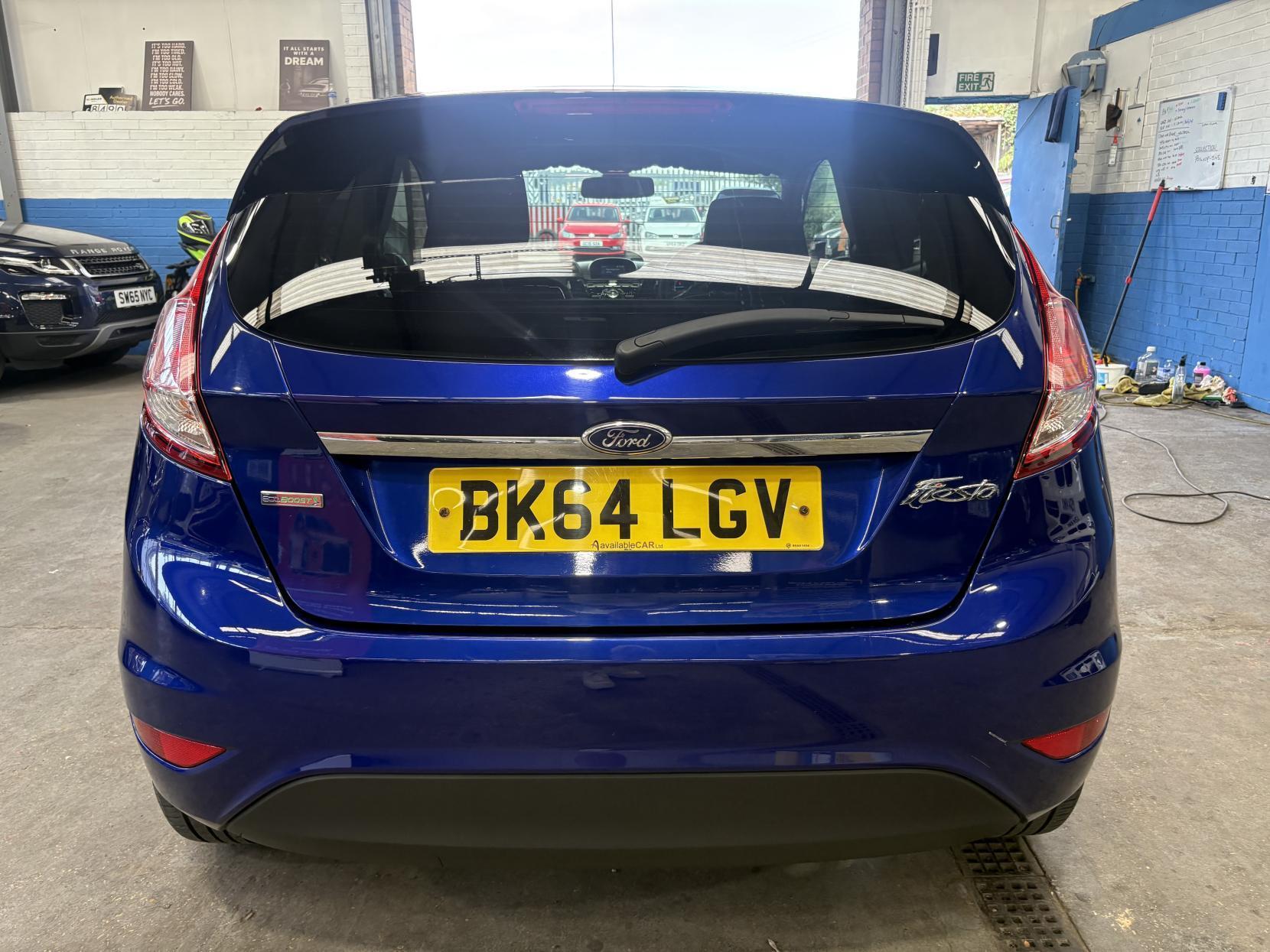 Ford Fiesta - Image 8