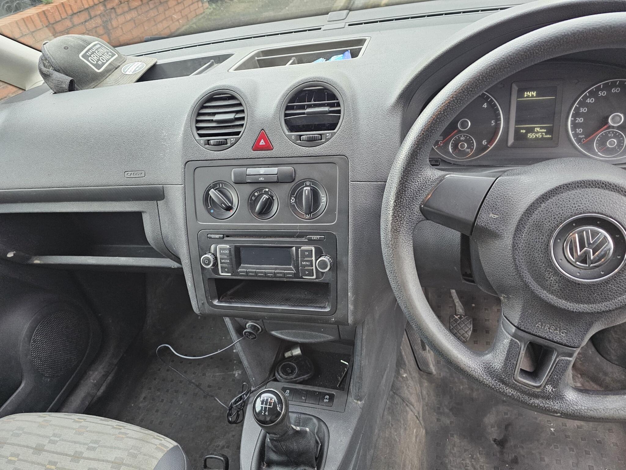 Volkswagen Caddy - Image 10