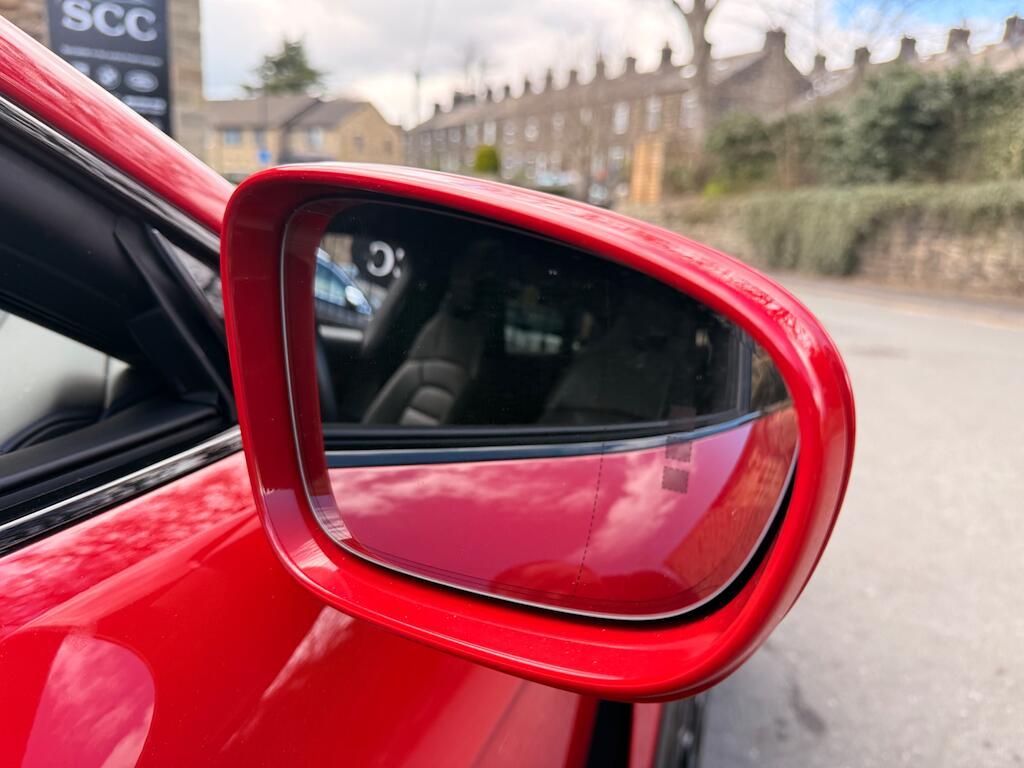 Porsche Taycan - Image 34