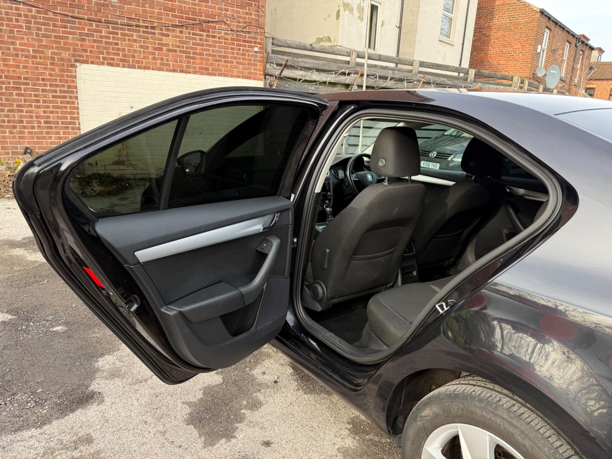 Skoda Octavia - Image 25