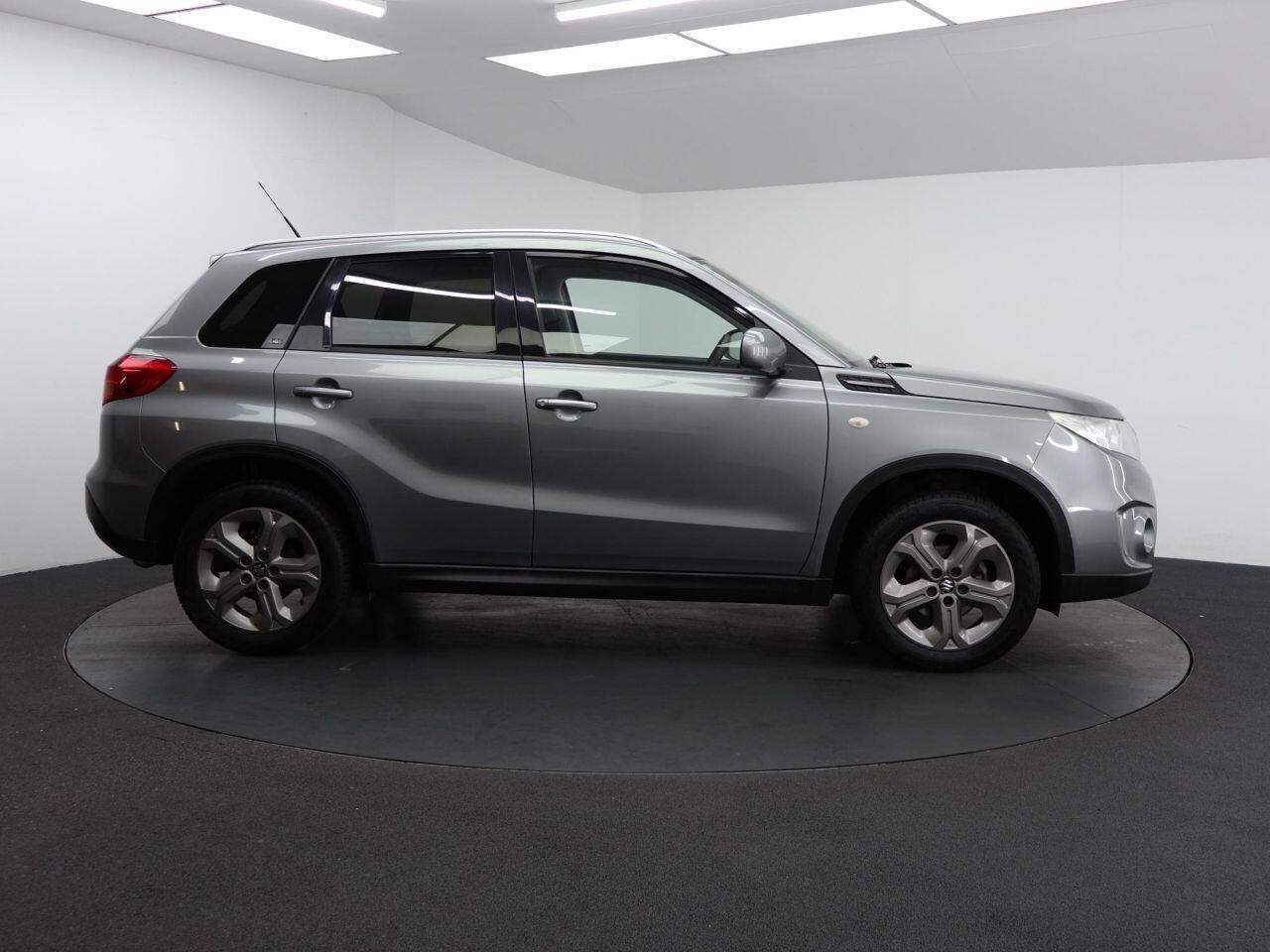 Suzuki Vitara - Image 14