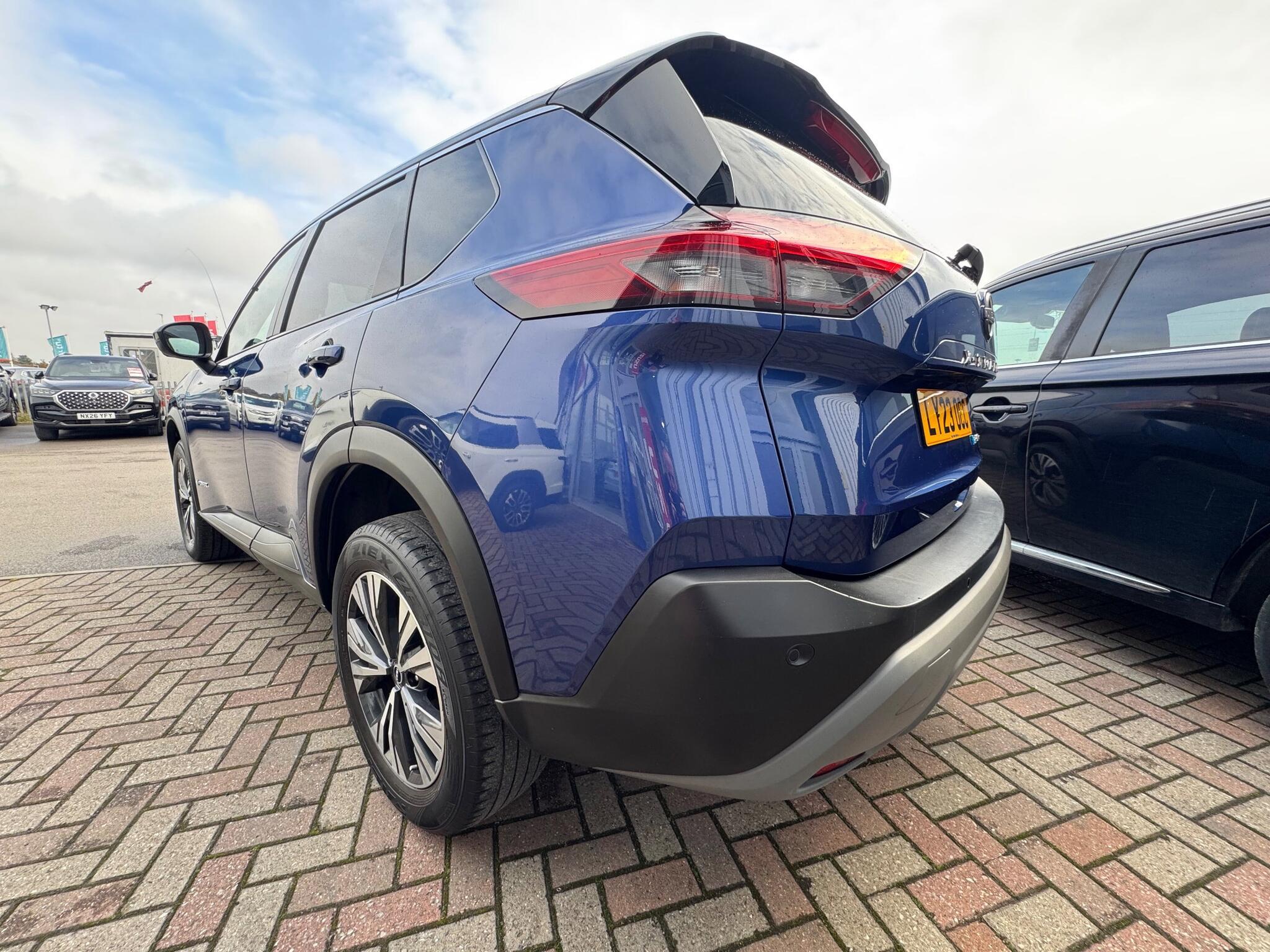 Nissan X-Trail - Image 12