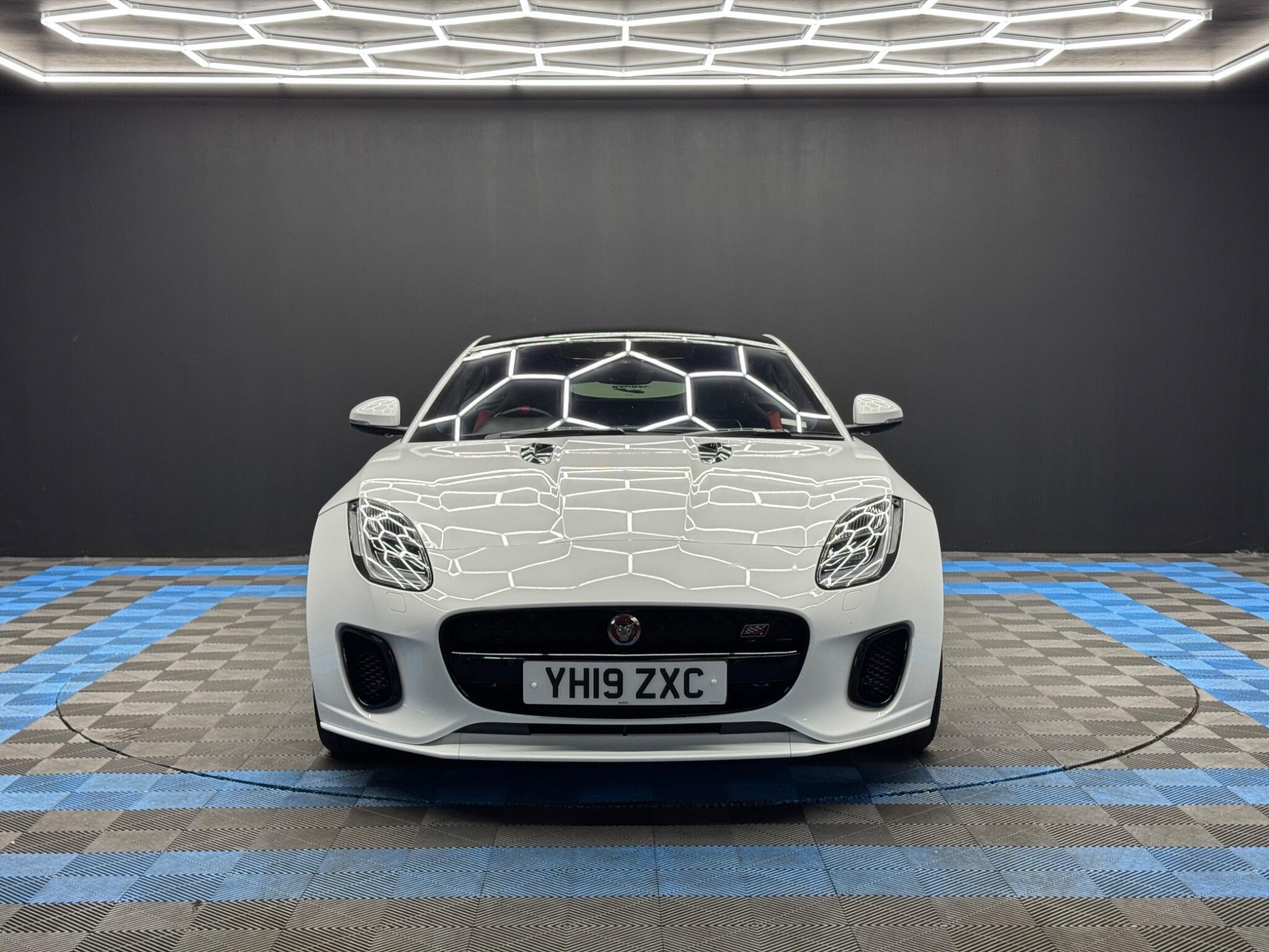 Jaguar F-Type - Image 2