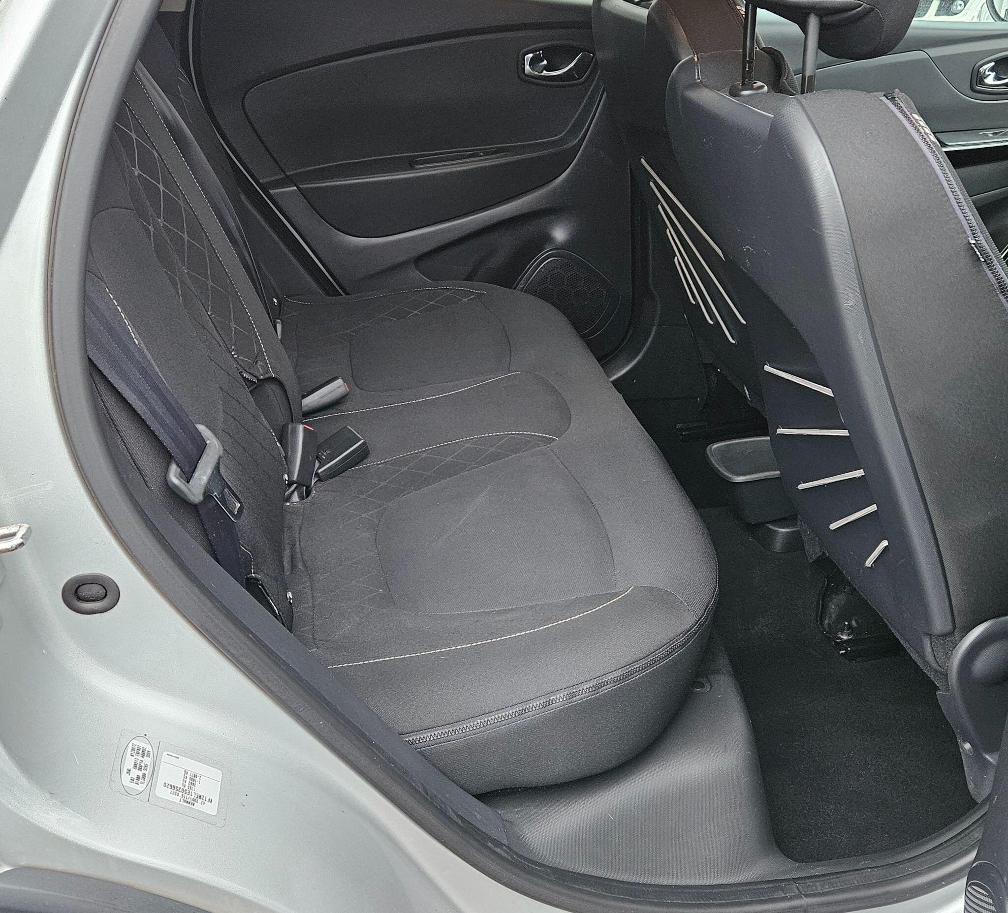 Renault Captur - Image 39