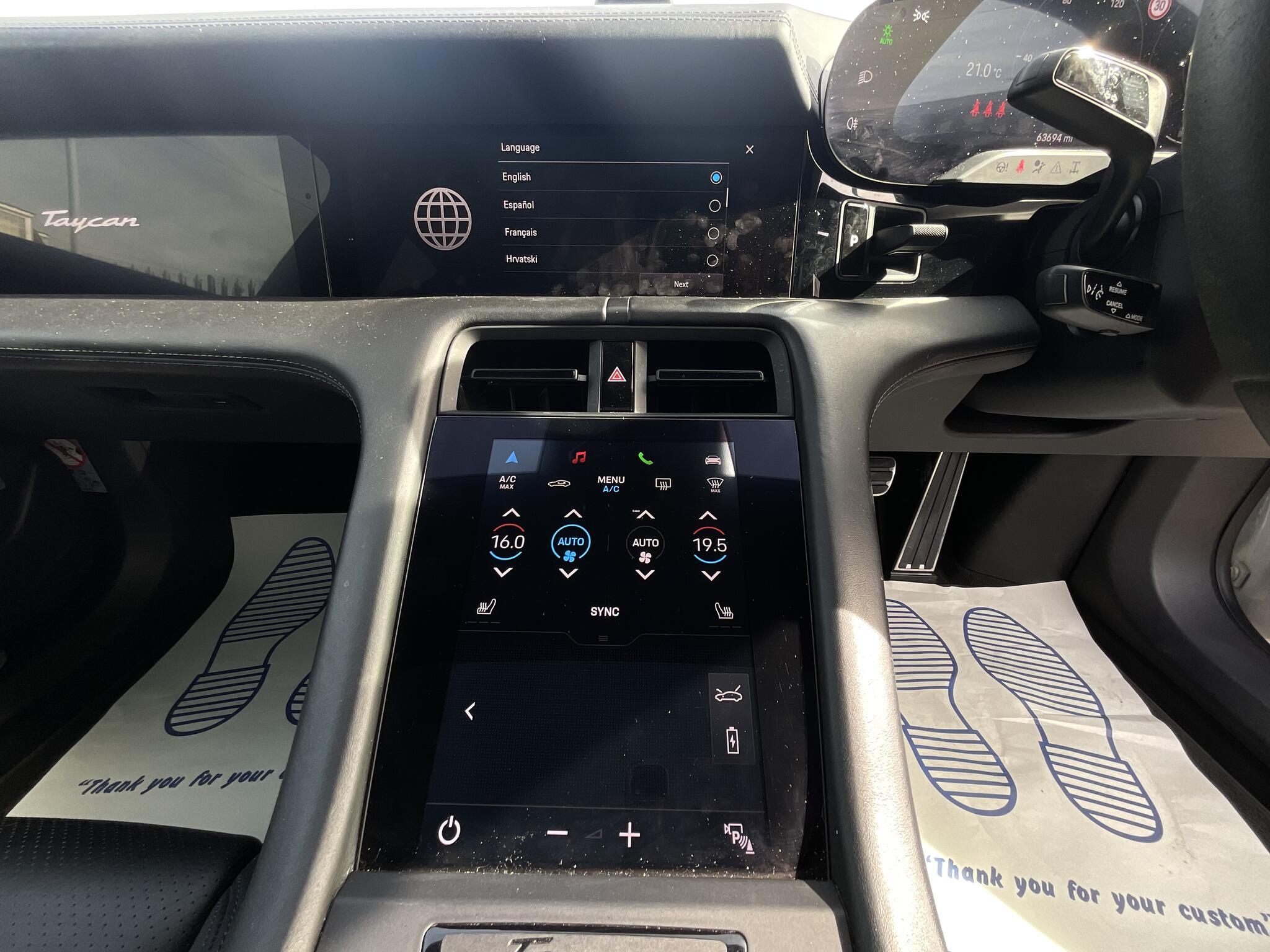 Porsche Taycan - Image 19