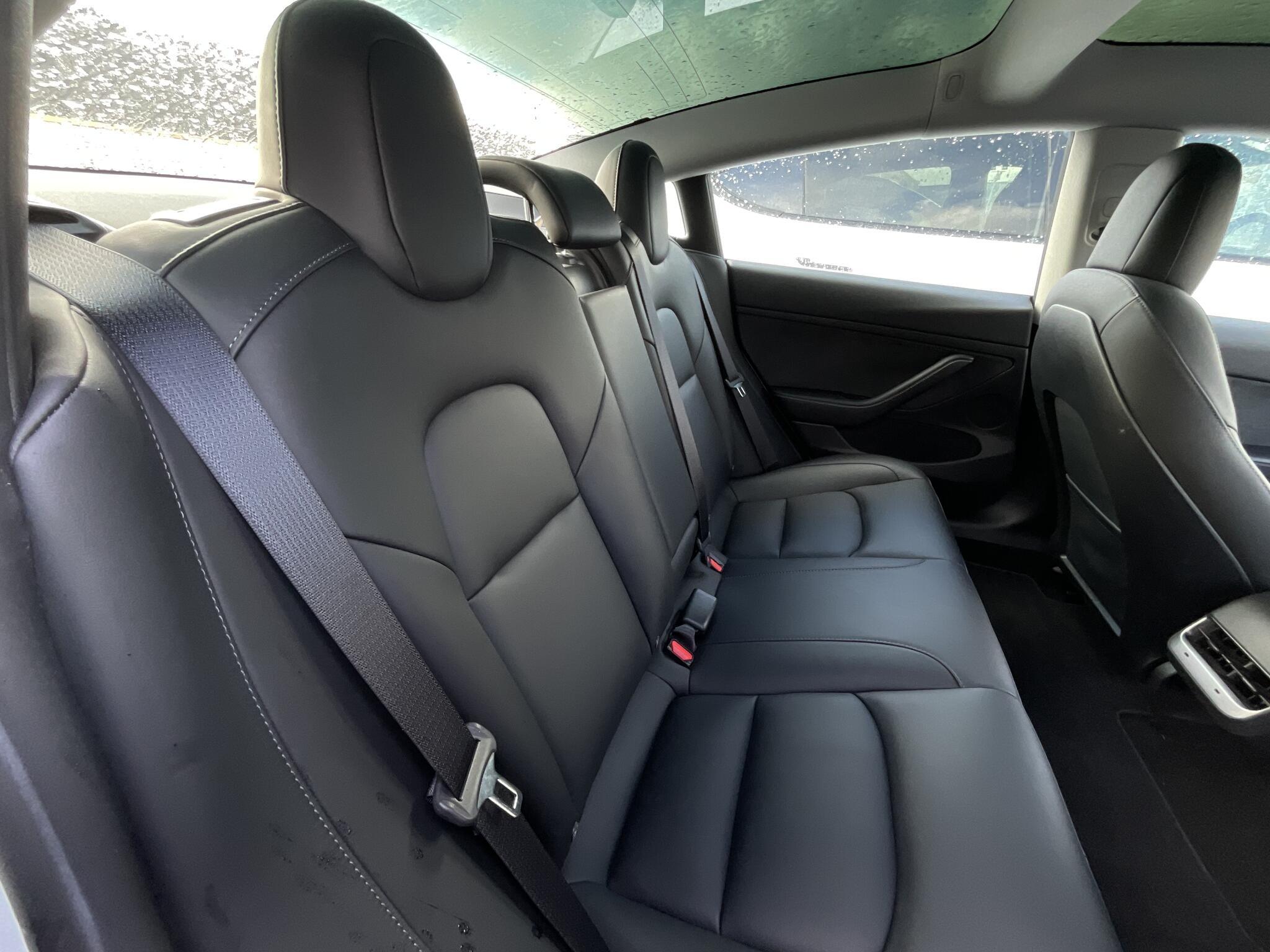 Tesla Model 3 - Image 11