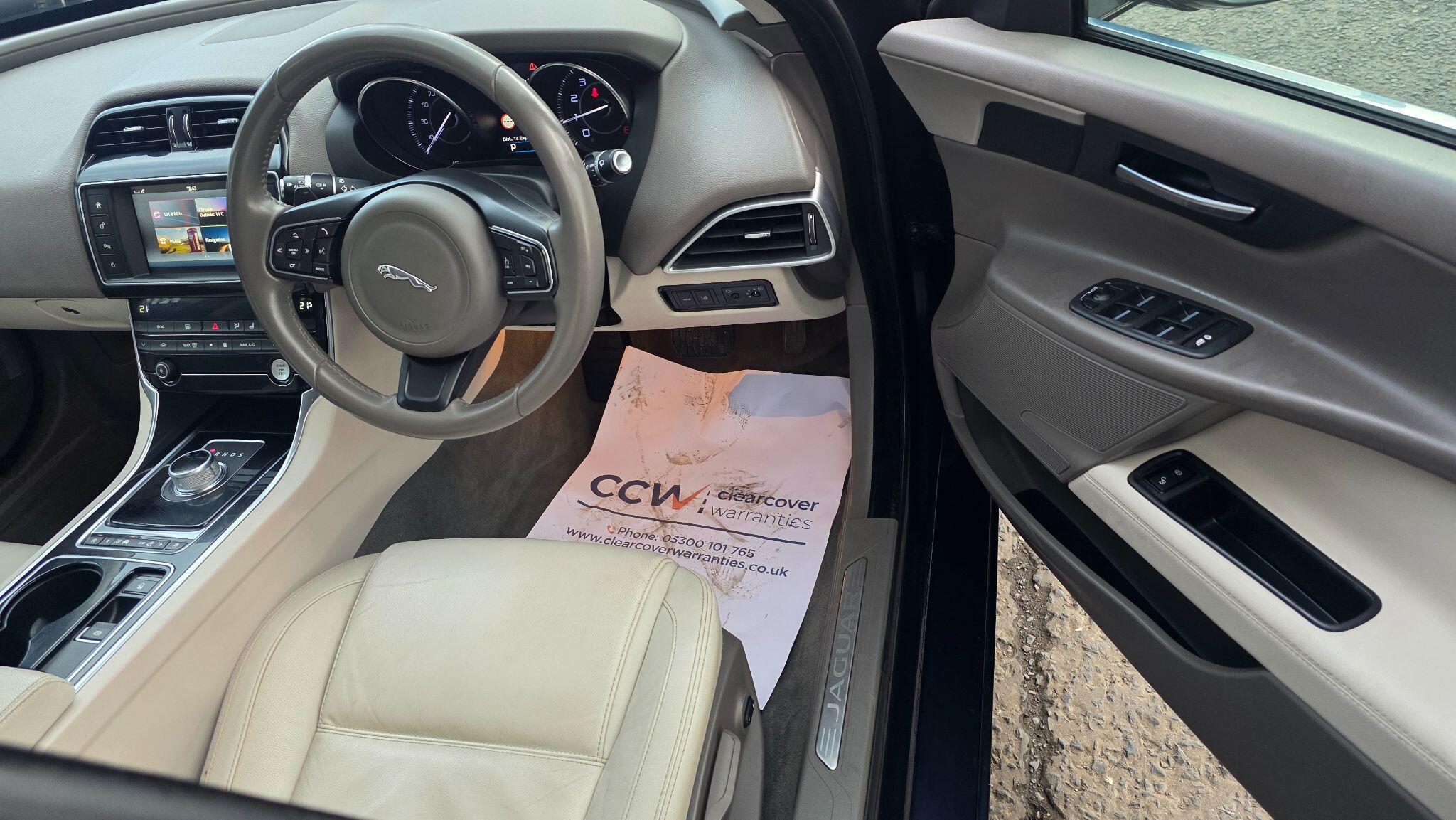 Jaguar XE - Image 23