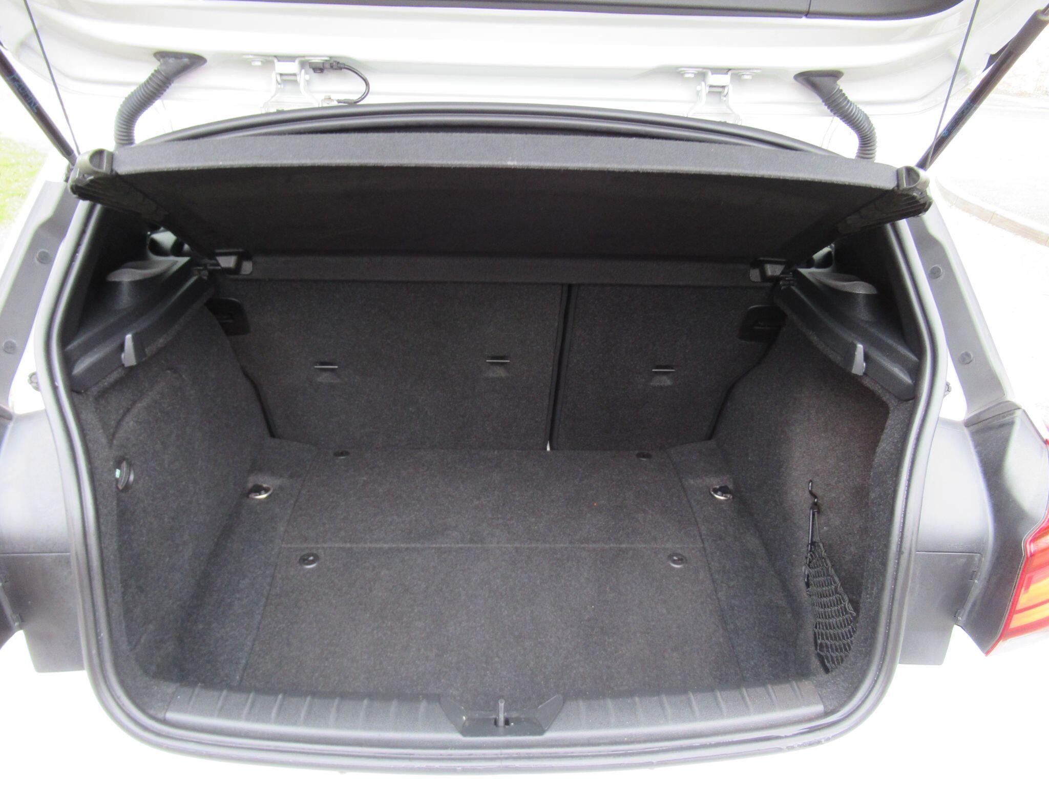 BMW 1 Series - Image 18