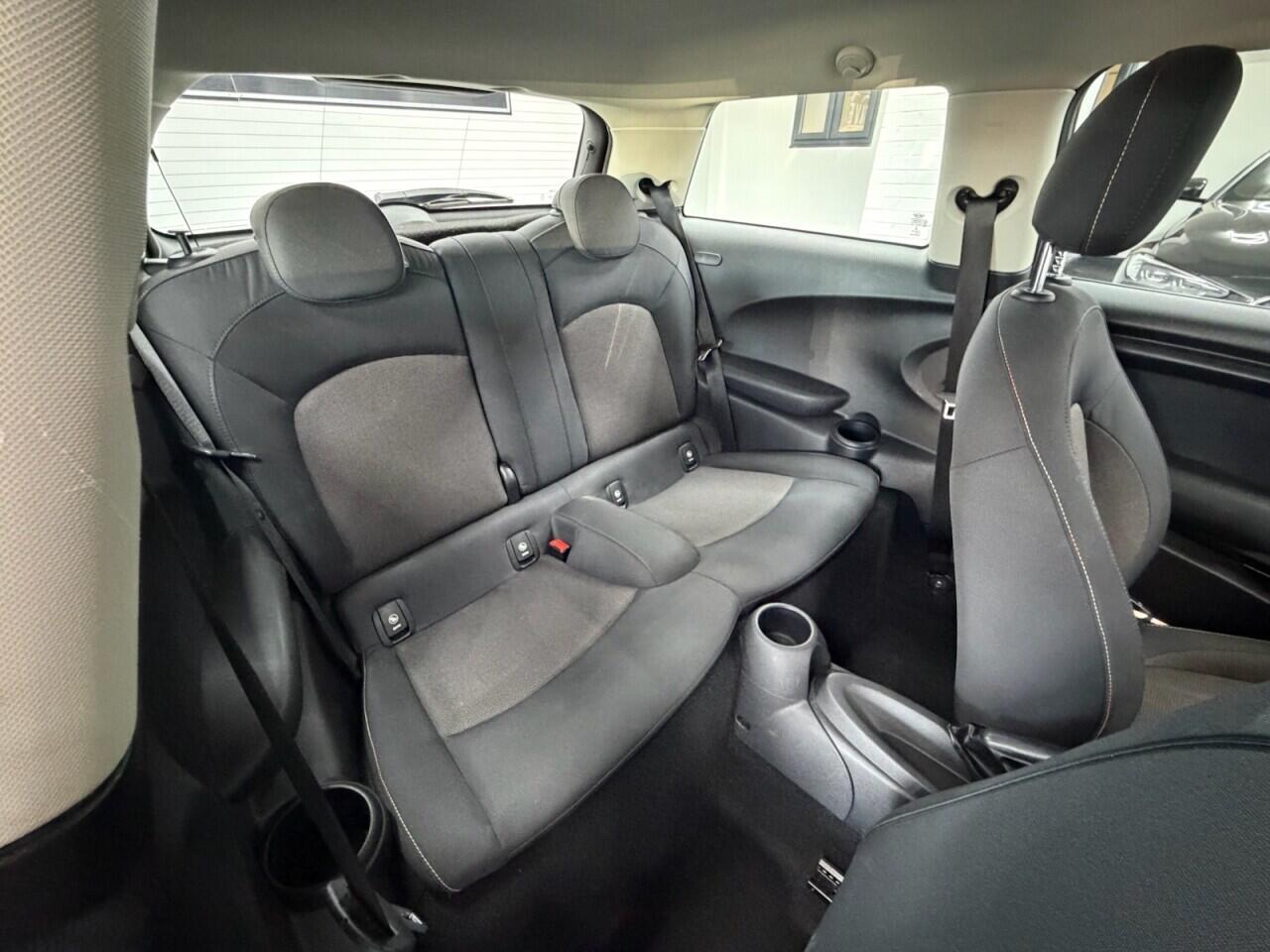 MINI Hatch - Image 16