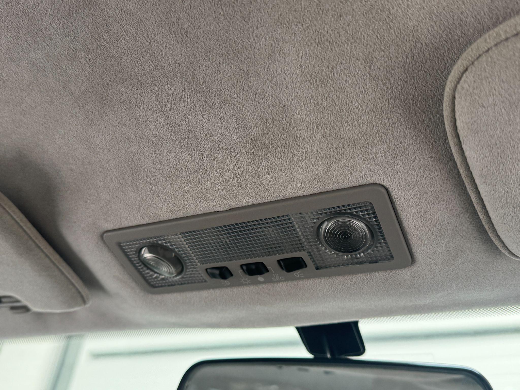 Aston Martin DB7 - Image 49