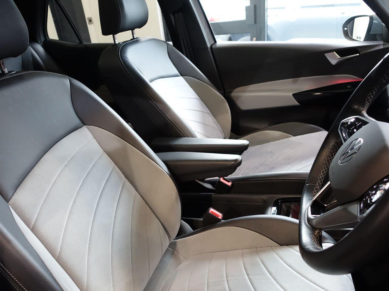 Volkswagen ID.3 - Image 15