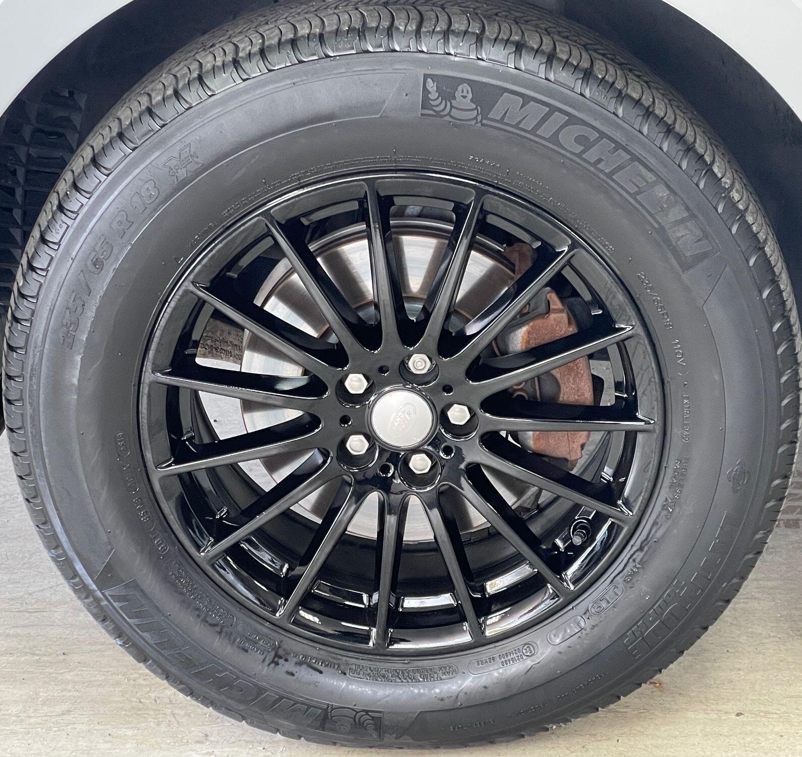 Land Rover Range Rover Velar - Image 16
