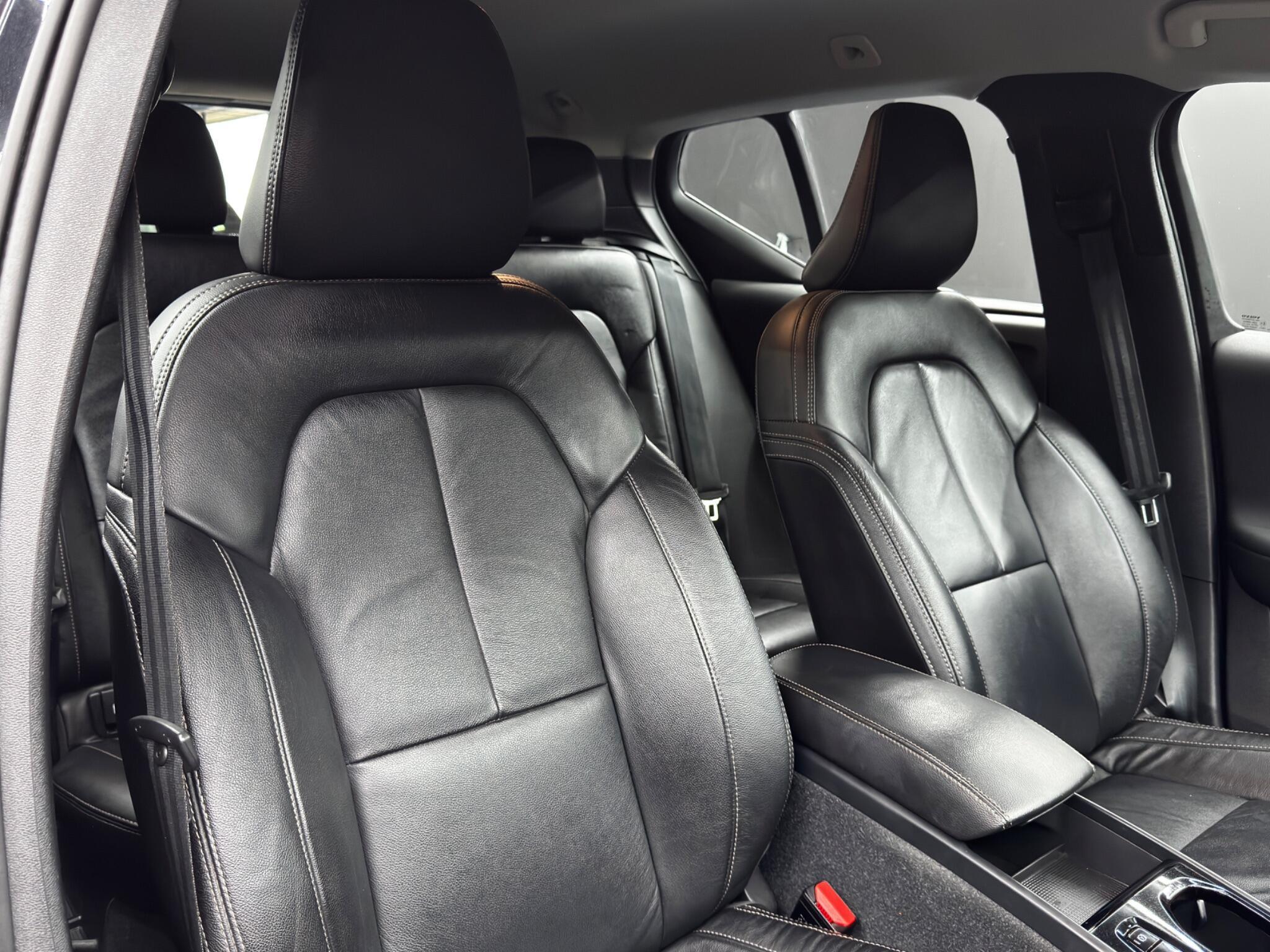 Volvo XC40 - Image 12