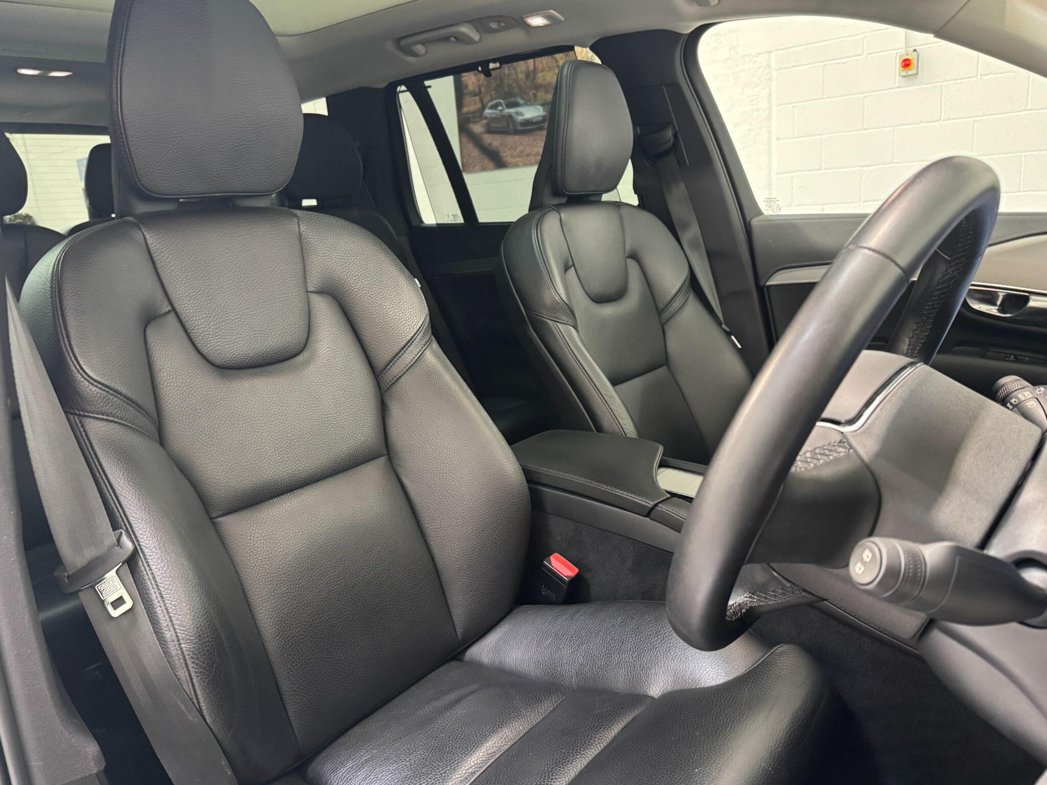 Volvo XC90 - Image 20