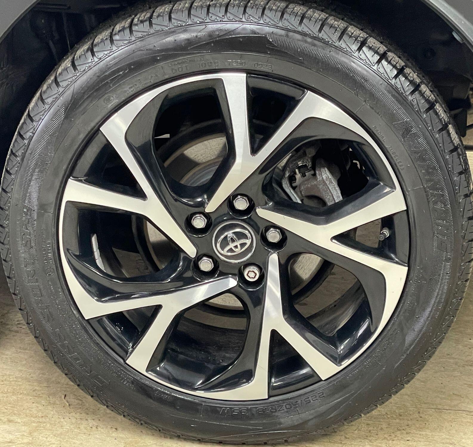 Toyota C-Hr - Image 17