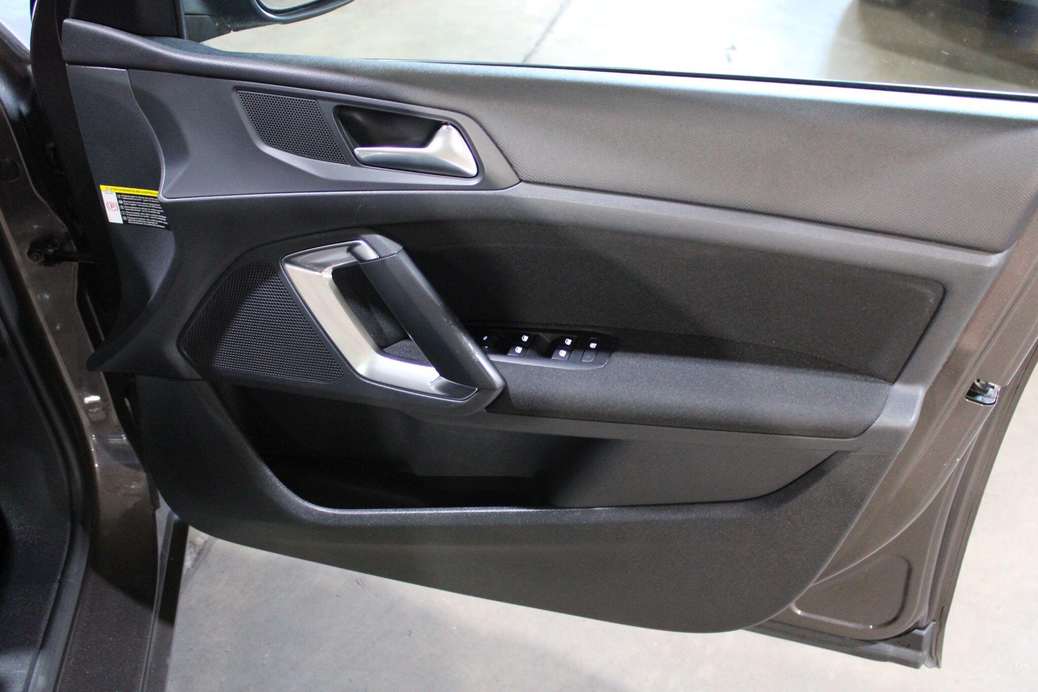 Peugeot 2008 - Image 18