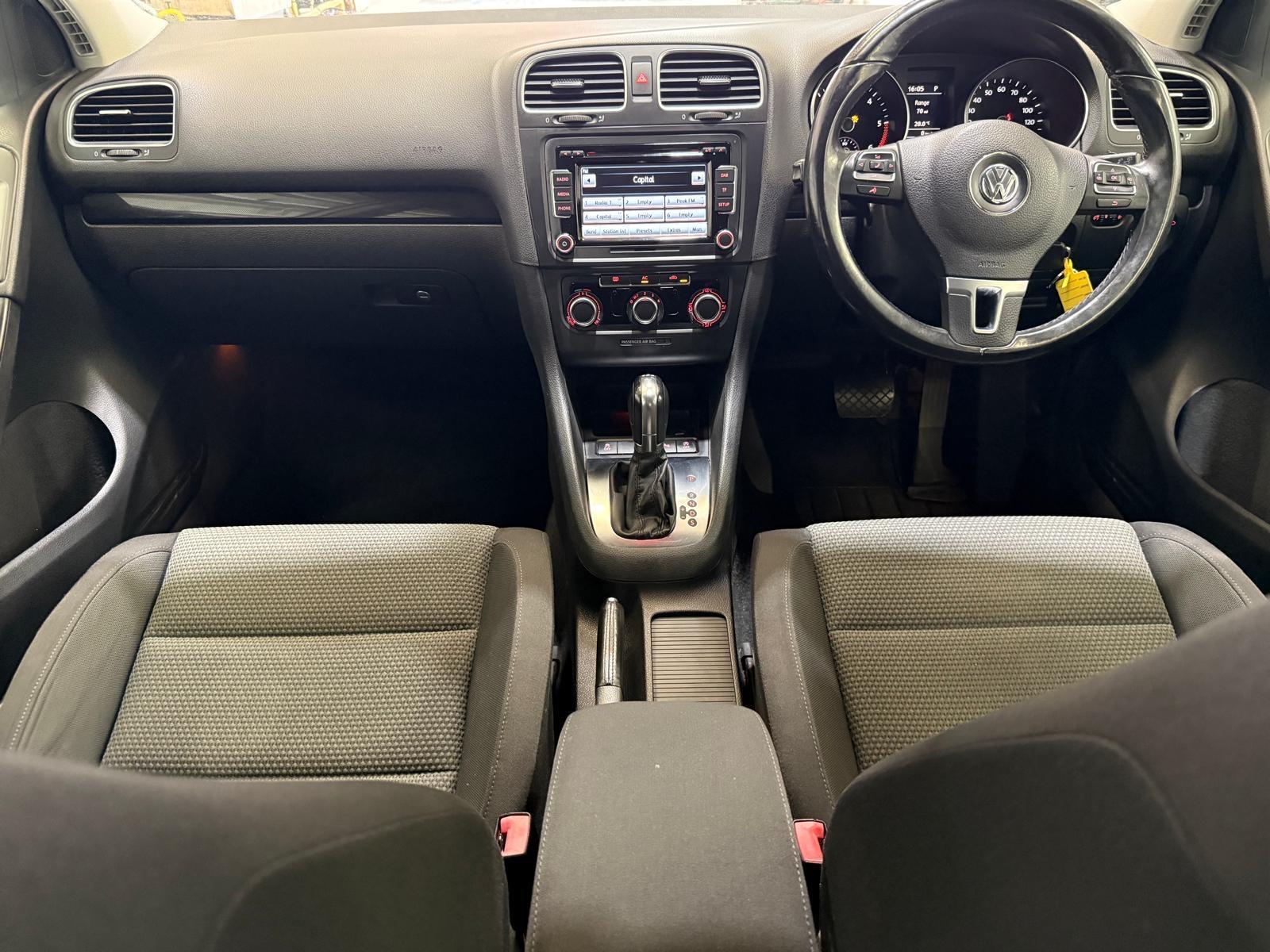 Volkswagen Golf - Image 19