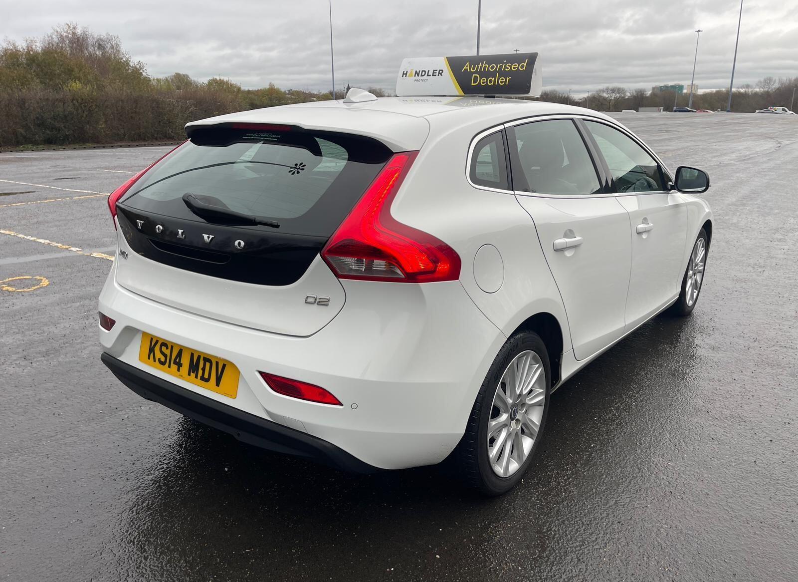 Volvo V40 - Image 13