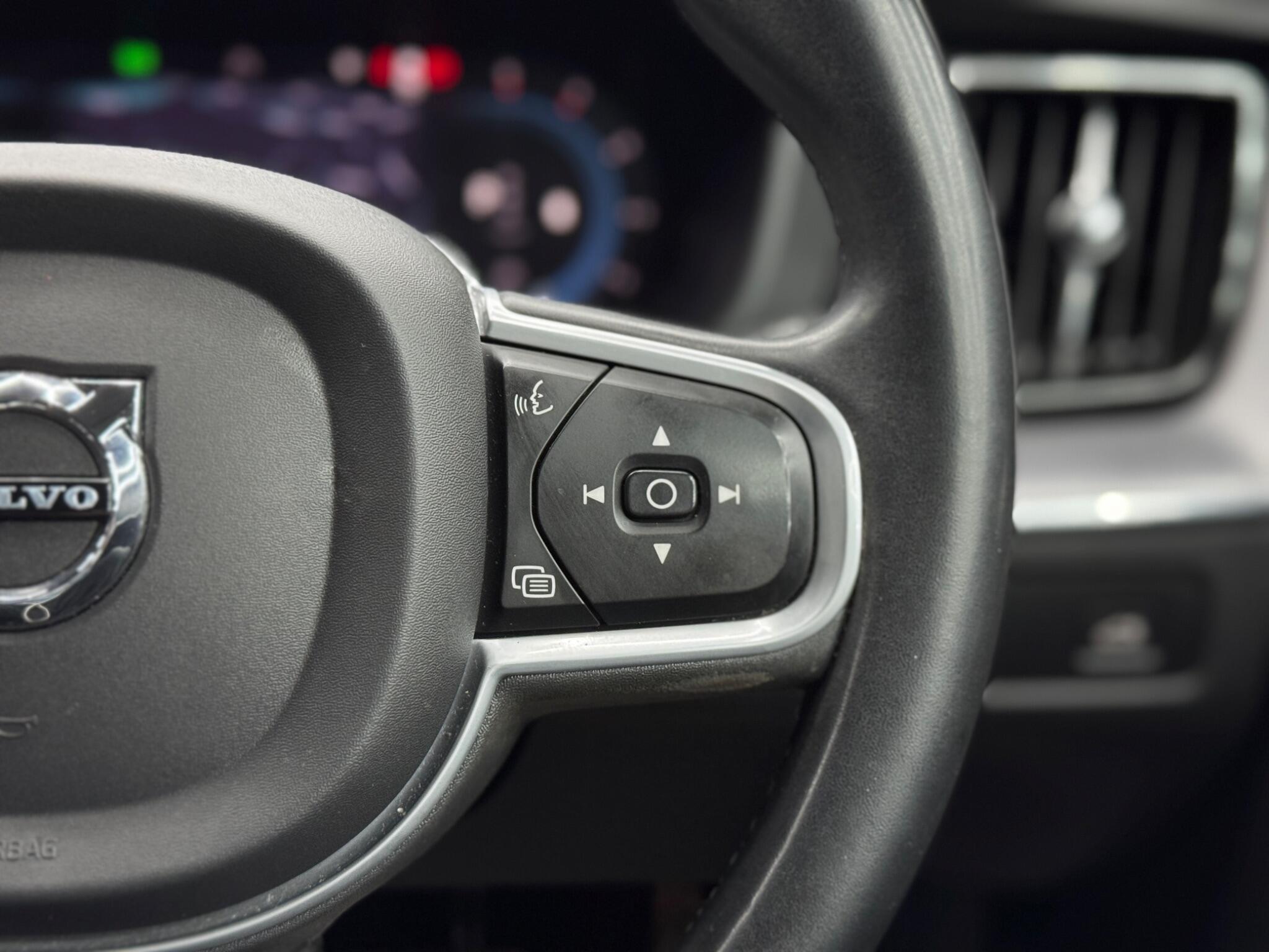 Volvo XC60 - Image 21