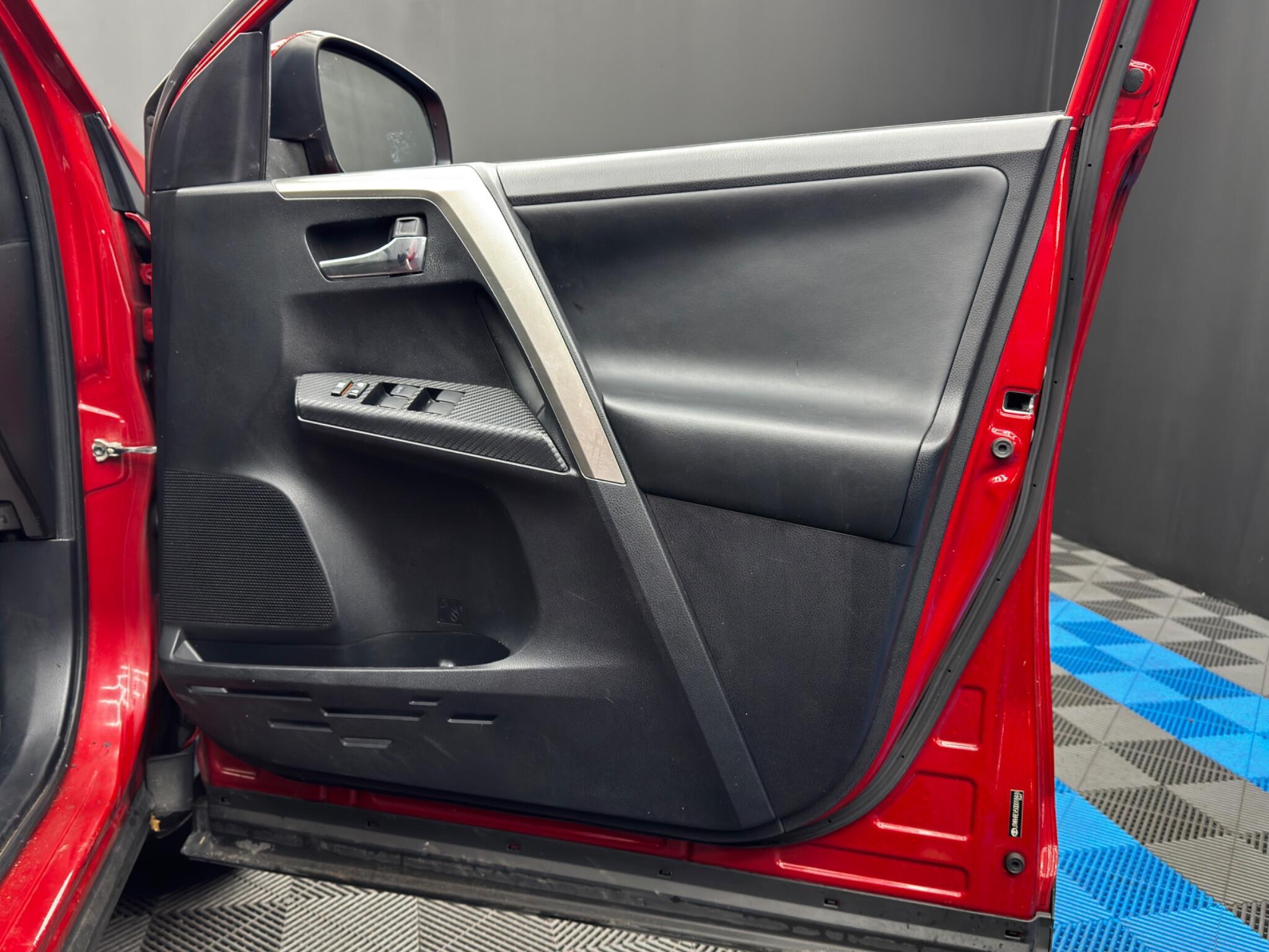 Toyota RAV4 - Image 31