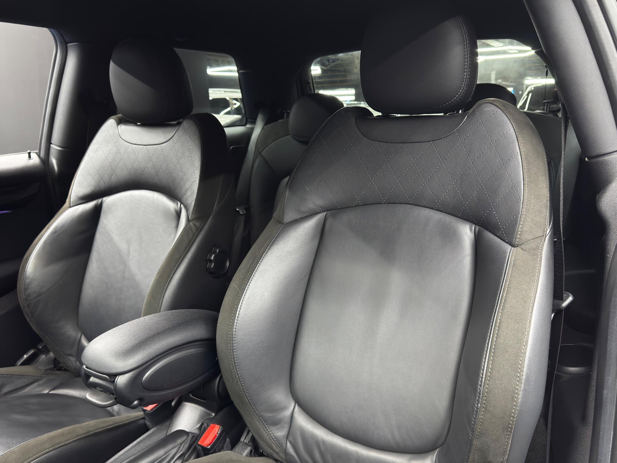 MINI Hatch - Image 14