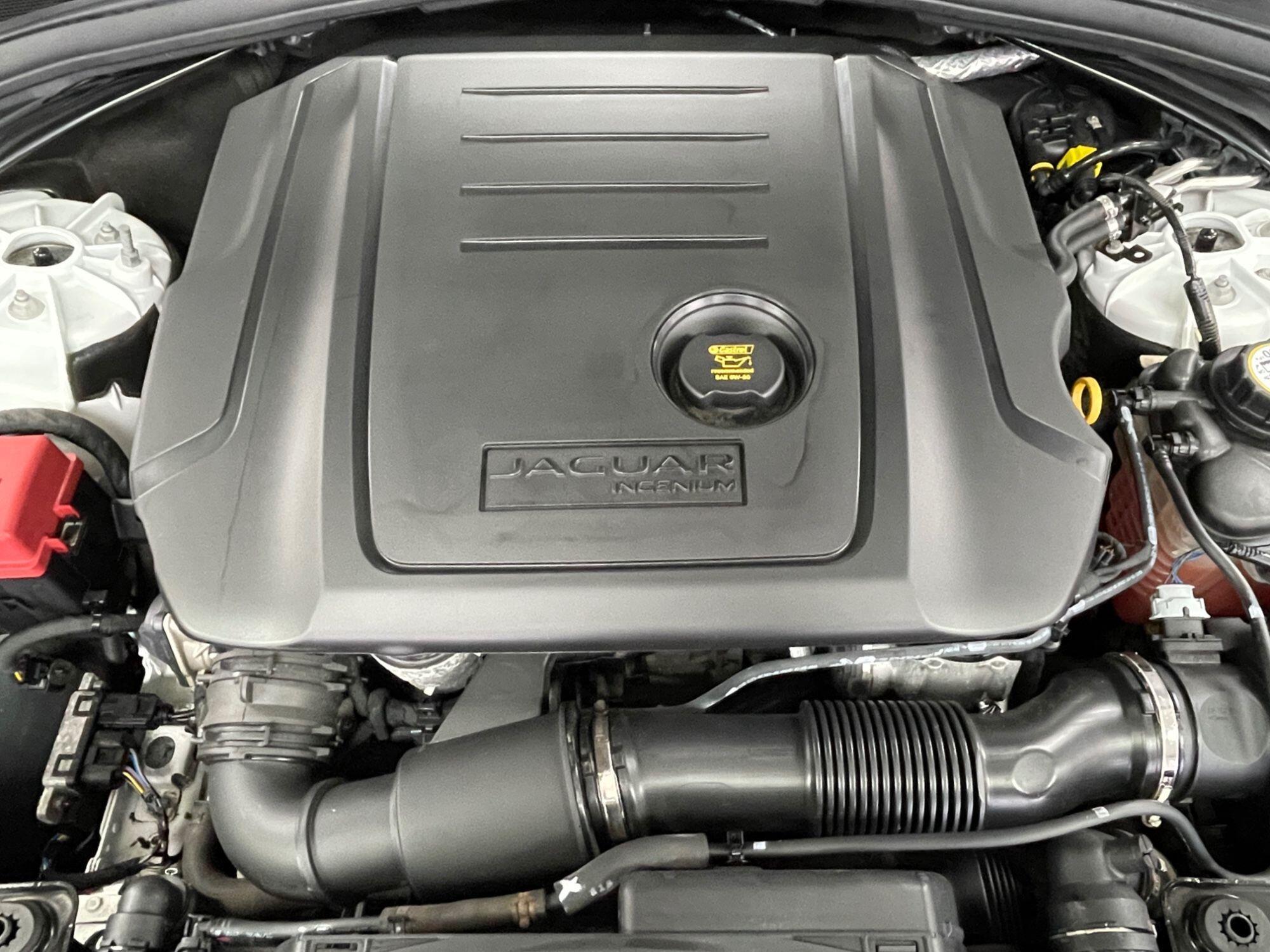 Jaguar F-Pace - Image 20