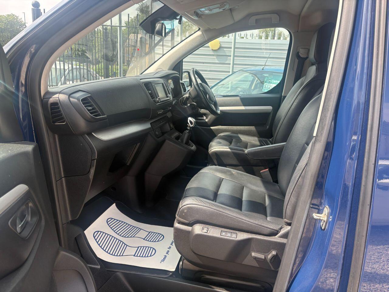 Peugeot Traveller - Image 8