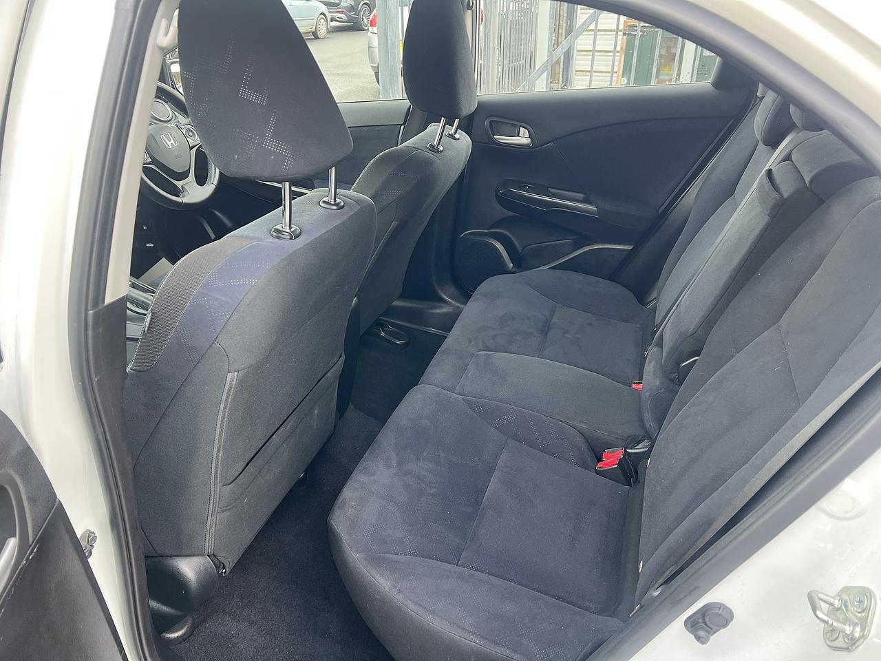Honda Civic - Image 18