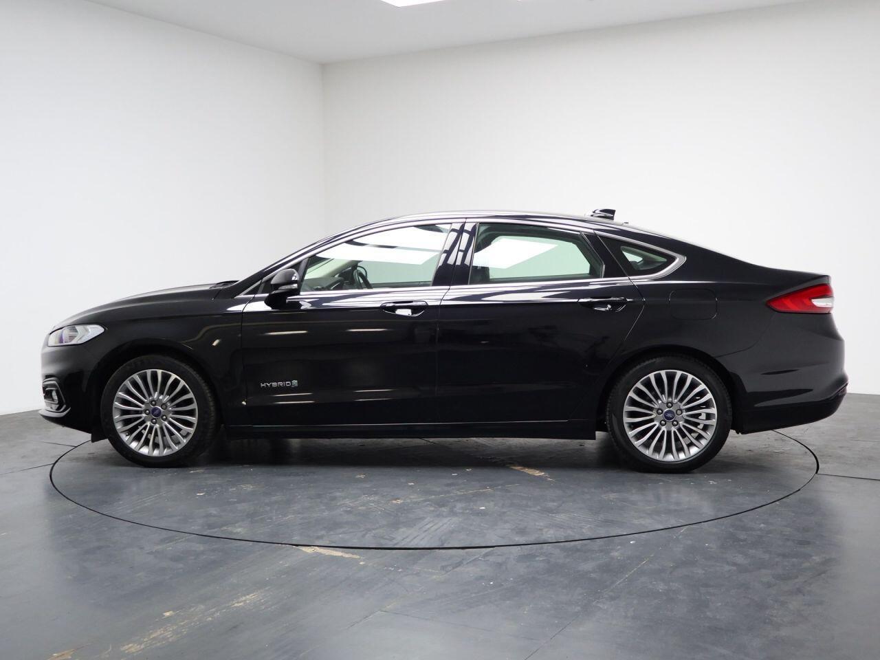 Ford Mondeo - Image 8