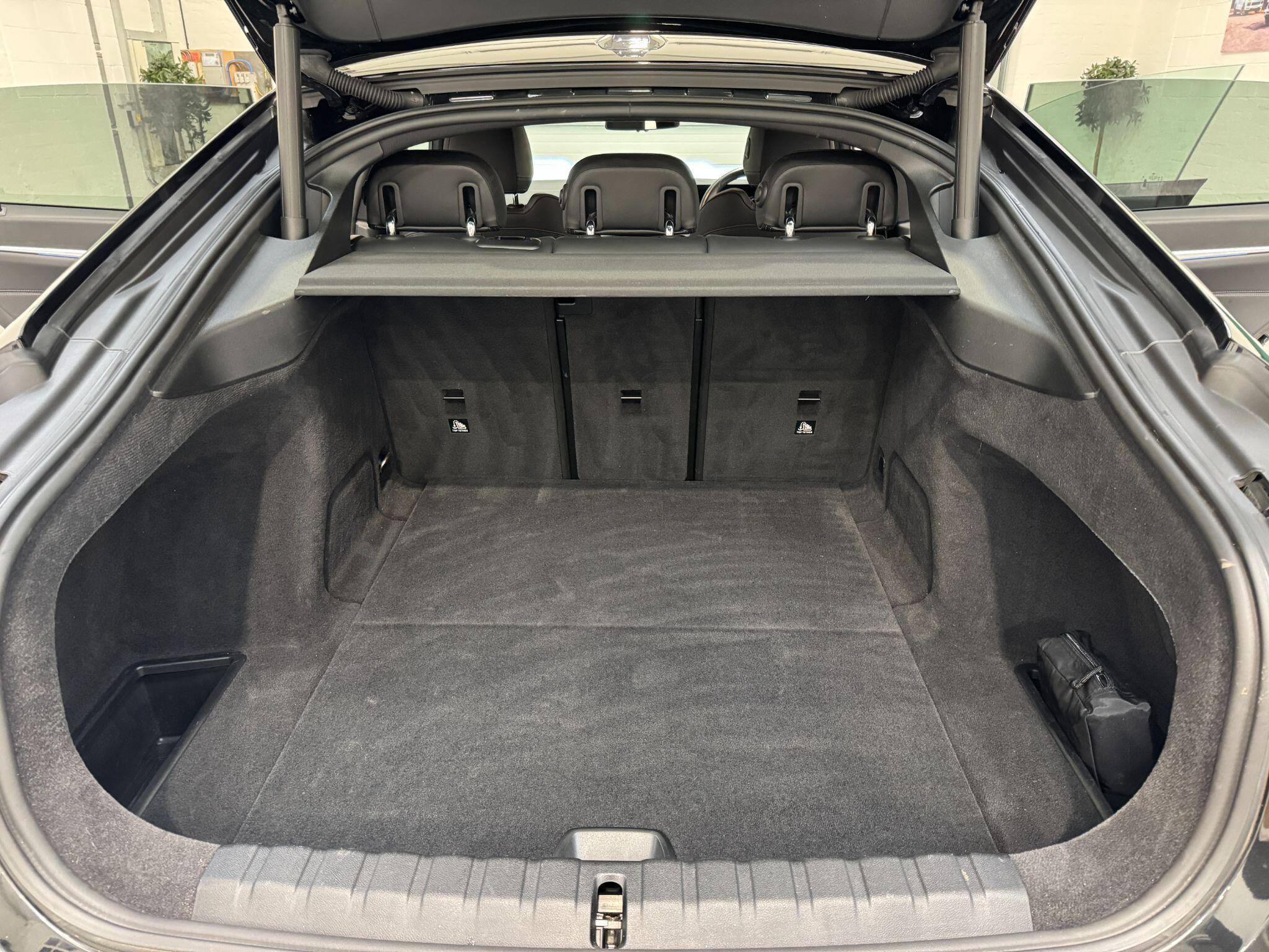 BMW I4 - Image 75